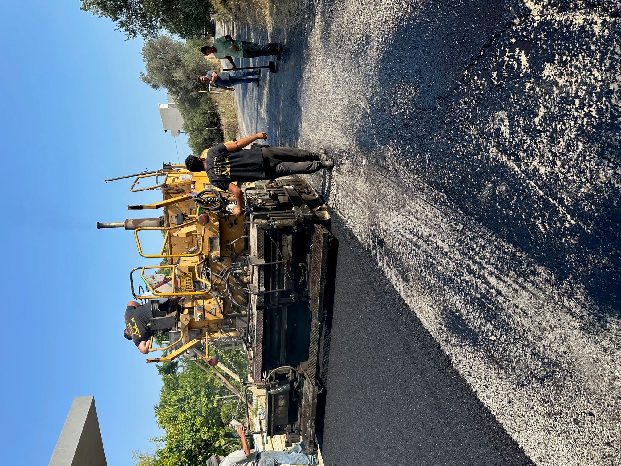 Νέες ασφαλτοστρώσεις από το Δήμο Μαλεβιζίου στο Γάζι