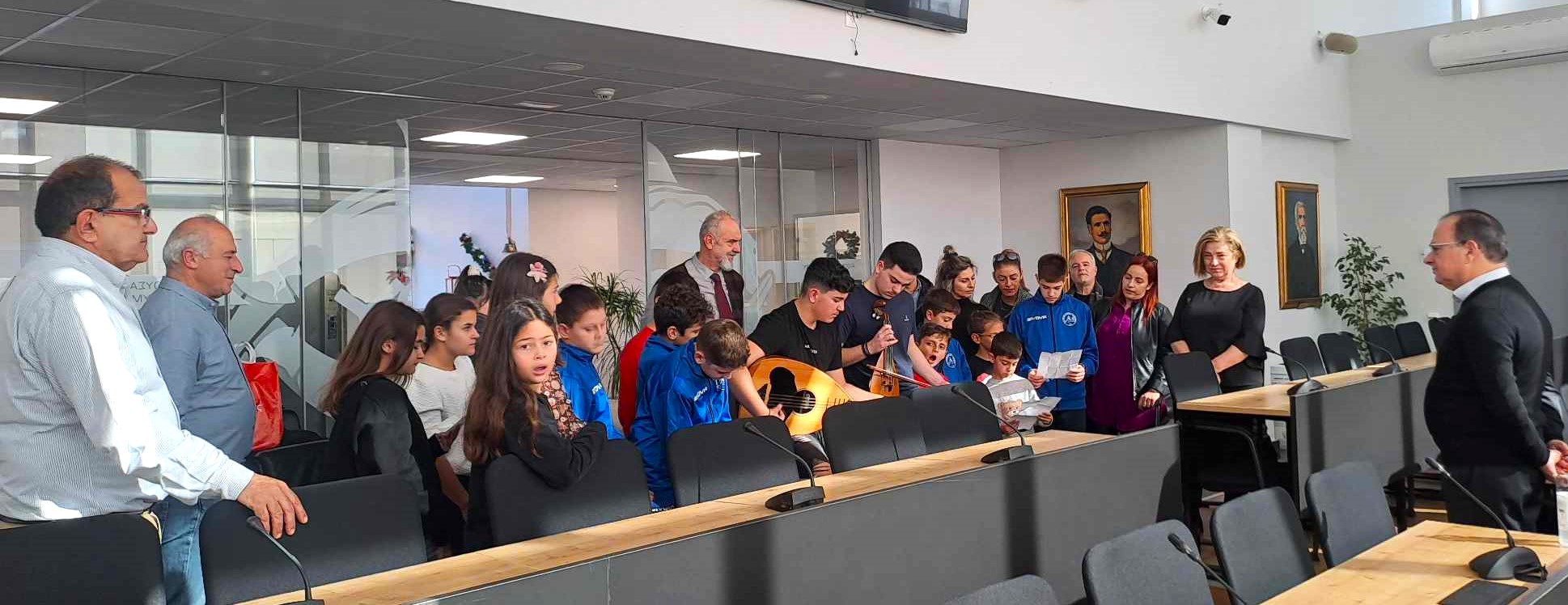 Γιορτινή επίσκεψη εκπροσώπων της Τοπικής Κοινότητας Γερανίου στον Δήμαρχο Ρεθύμνης