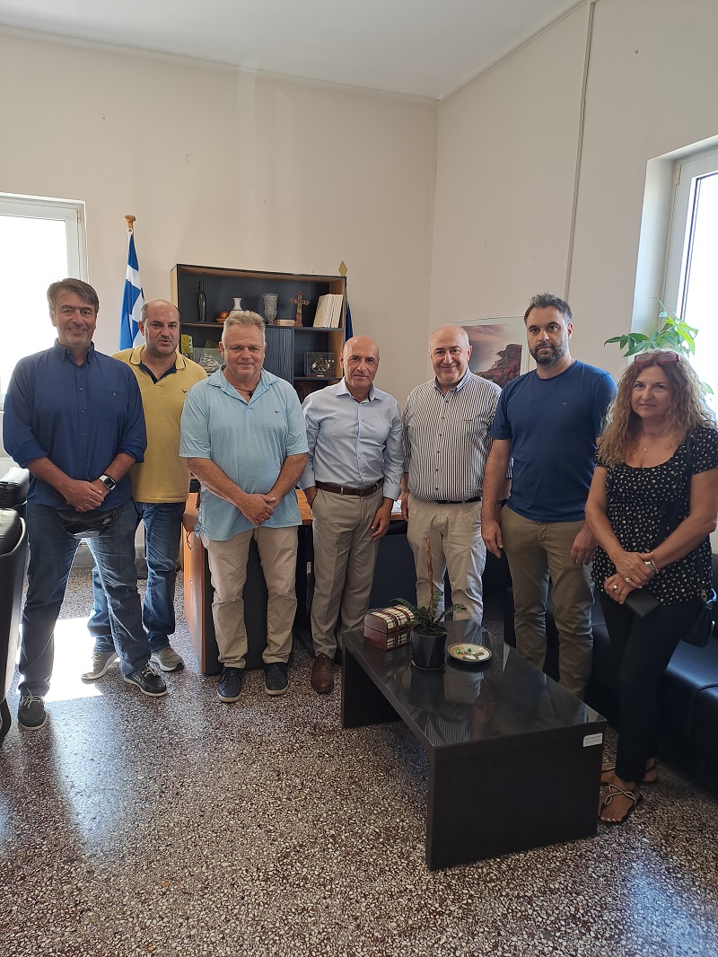 Ευχές στις Διευθύνσεις Εκπαίδευσης Λασιθίου