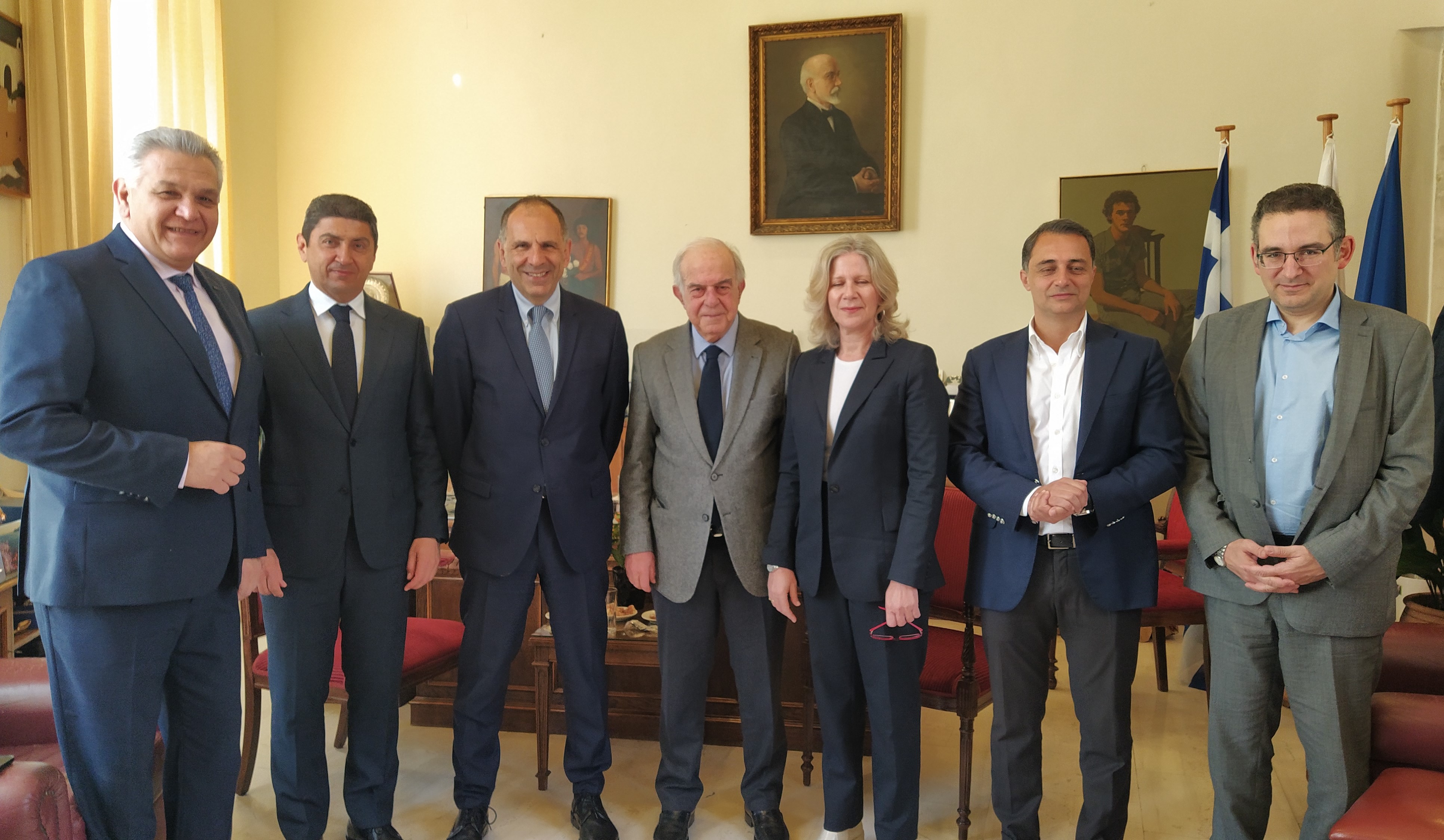 Συνάντηση του Δημάρχου Βασίλη Λαμπρινού με τον Υπουργό Επικρατείας, Γιώργο Γεραπετρίτη