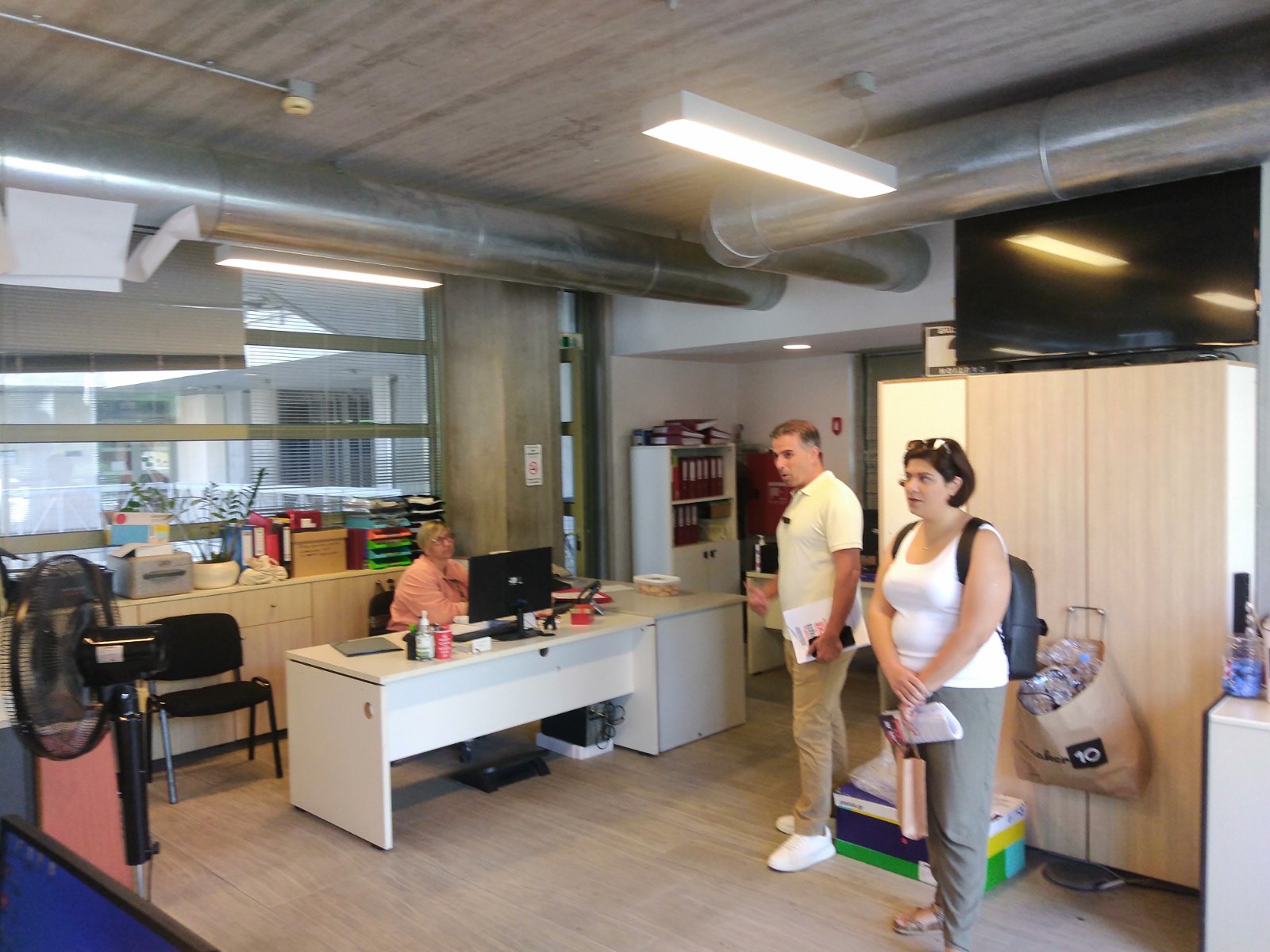 Περιοδεία κλιμακίου του ΚΚΕ σε υπηρεσίες του δήμου, ΔΕΠΑΝΑΛ και ΔΕΥΑΗ