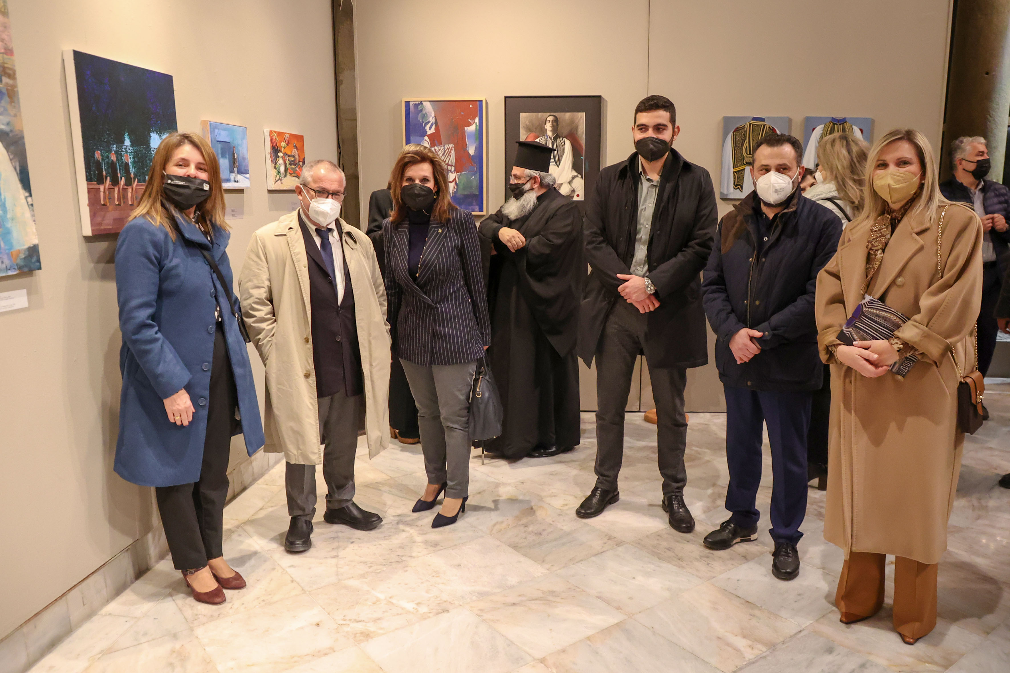 Από τα εγκαίνια της έκθεσης '' Έυζωνες''