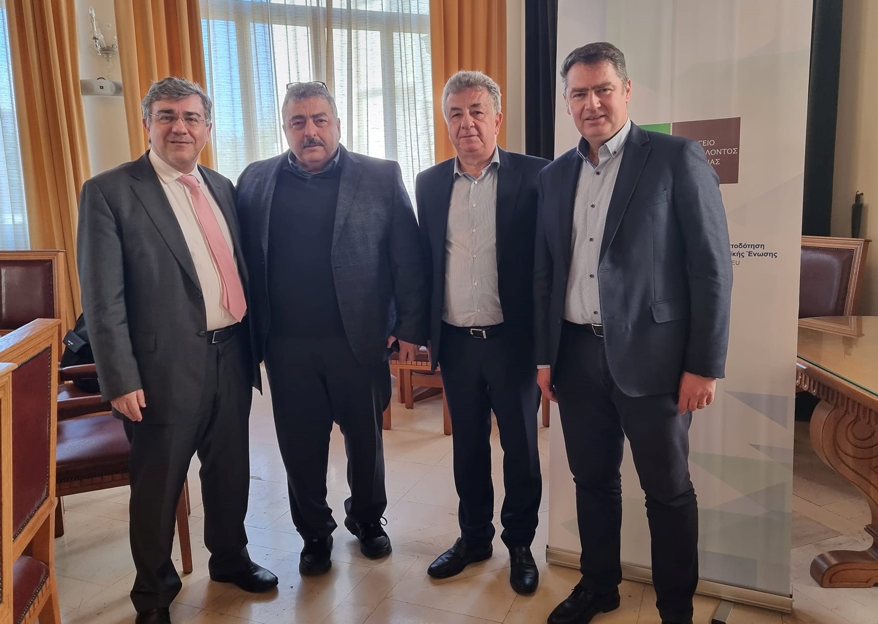 ΣΤΗΝ ΗΜΕΡΙΔΑ ΤΟΥ ΥΠΟΥΡΓΕΙΟΥ ΠΕΡΙΒΑΛΛΟΝΤΟΣ ΓΙΑ ΤΑ ΑΣΤΙΚΑ ΛΥΜΑΤΑ Ο ΔΗΜΑΡΧΟΣ ΧΕΡΣΟΝΗΣΟΥ 