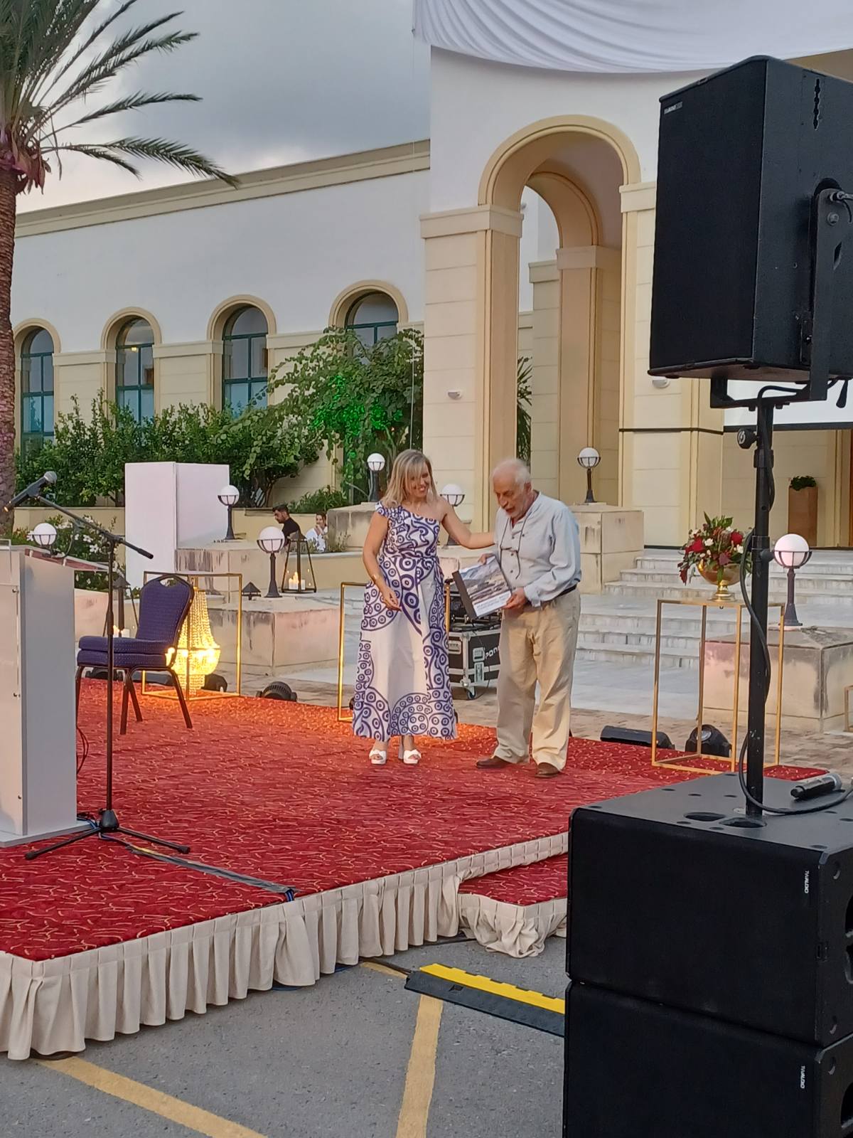 Στην τελετή ονοματοδοσίας του Συνεδριακού Κέντρου "Μίκης Θεοδωράκης" του Metaxa Hospitality Group η Περιφέρεια