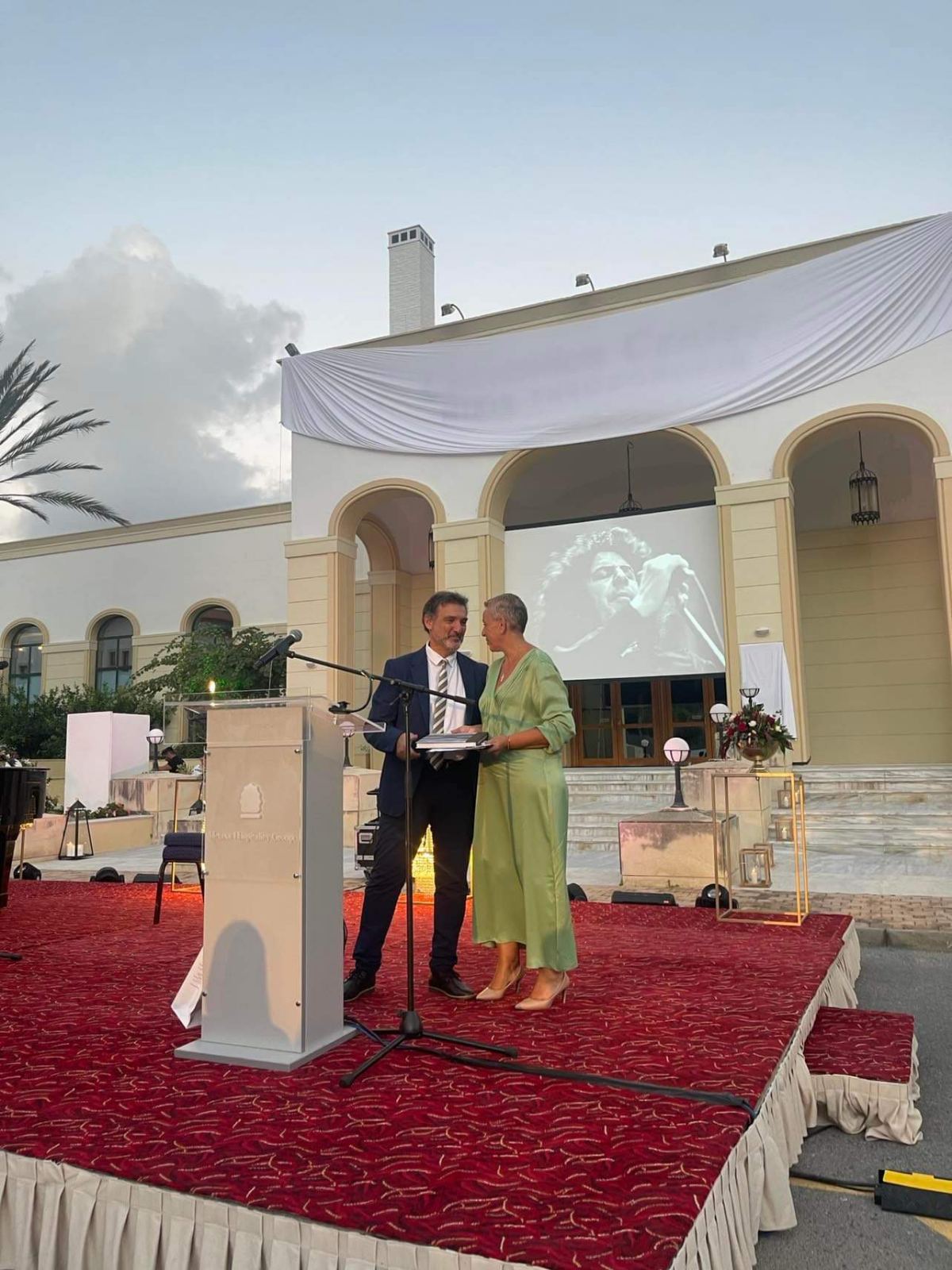 Στην τελετή ονοματοδοσίας του Συνεδριακού Κέντρου "Μίκης Θεοδωράκης" του Metaxa Hospitality Group η Περιφέρεια