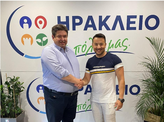 Μάνος Καμπουράκης – Οικονομολόγος