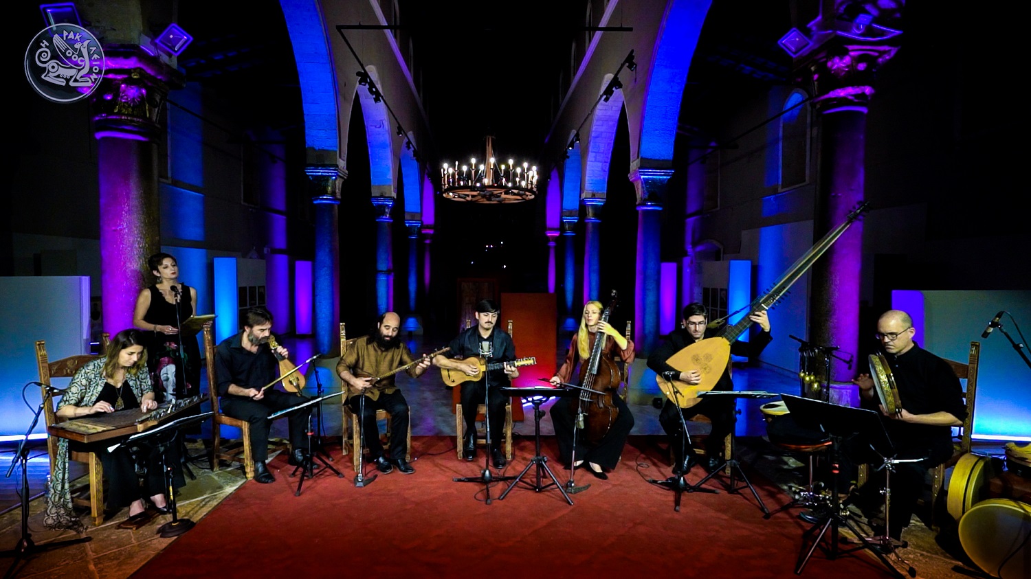 Το μουσικό συγκρότημα ''Εν Χορδαίς''