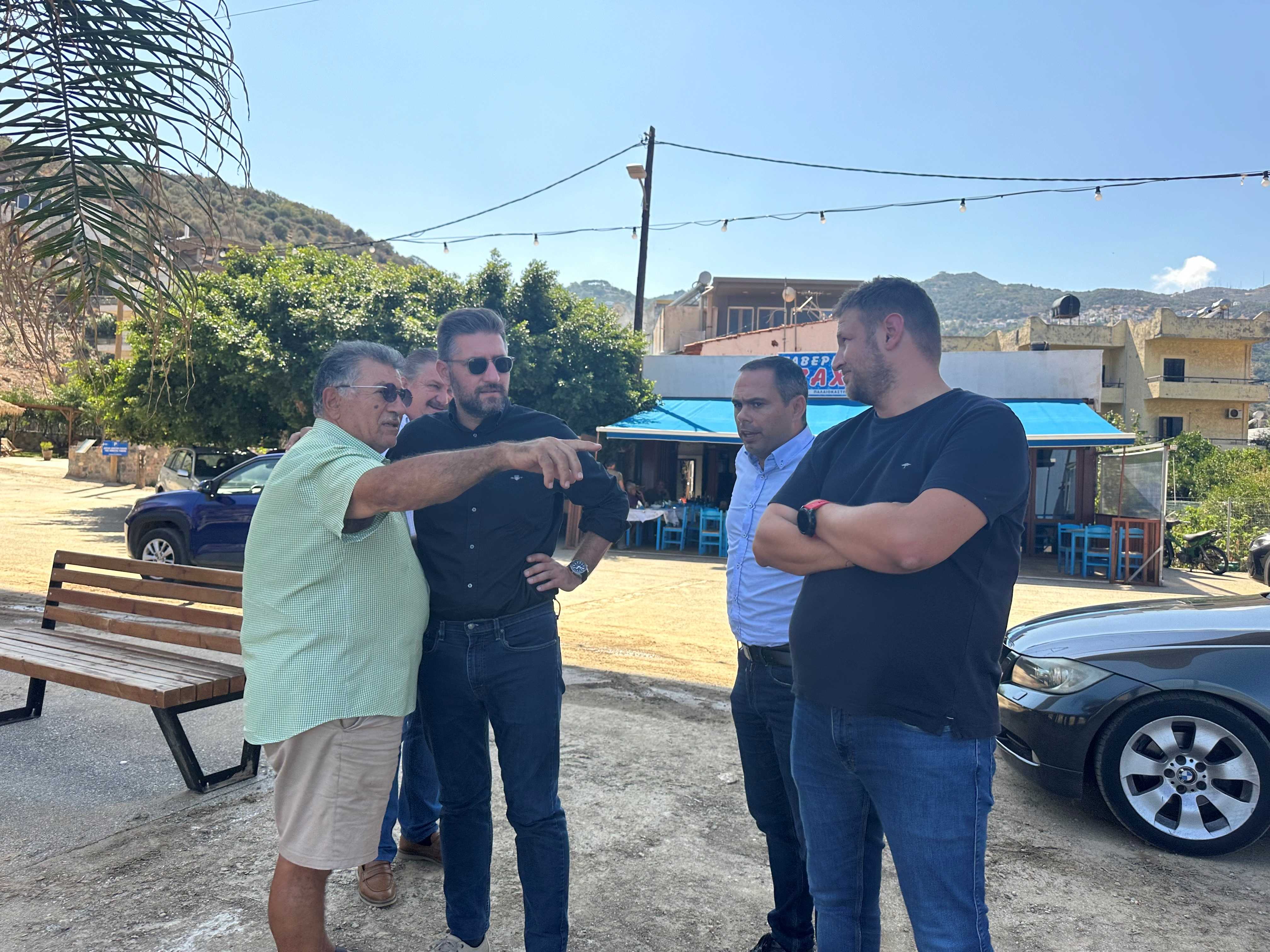 Συνεχίζονται οι εργασίες αποκατάστασης των ζημιών που προκάλεσε η κακοκαιρία σε Παλαιόκαστρο και Λυγαριά - Φωτογραφίες