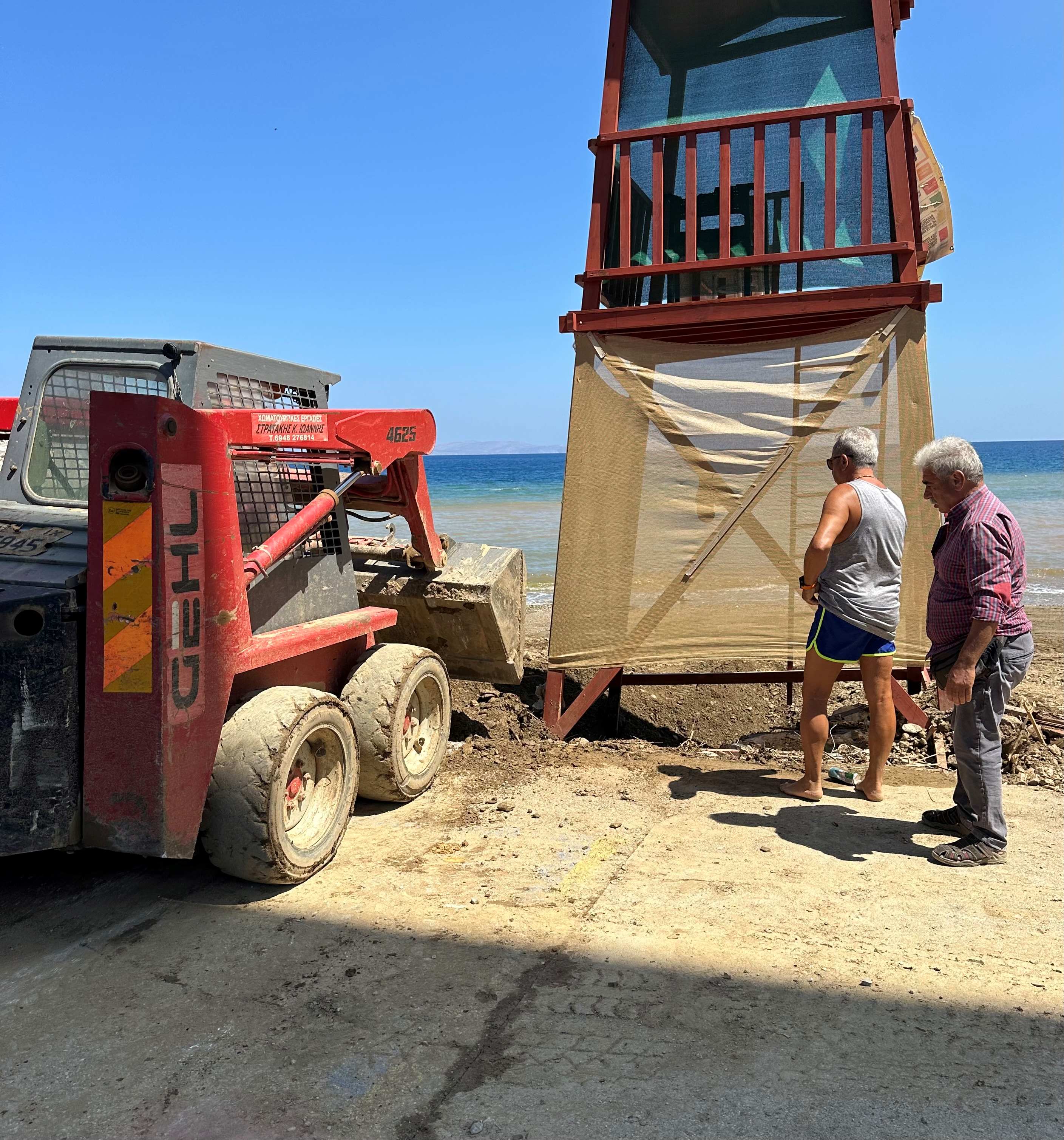 Συνεχίζονται οι εργασίες αποκατάστασης των ζημιών που προκάλεσε η κακοκαιρία σε Παλαιόκαστρο και Λυγαριά - Φωτογραφίες