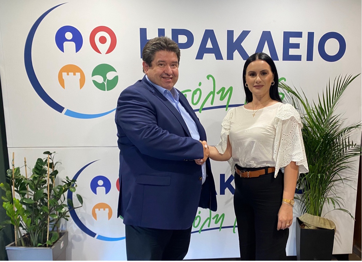 Λυρώνη Καραμαλάκης 