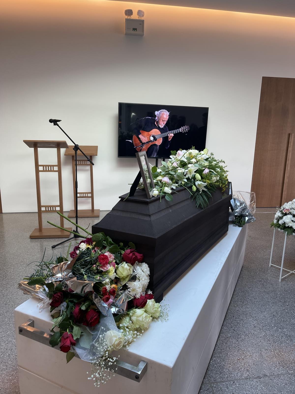 Νότης Μαυρουδής