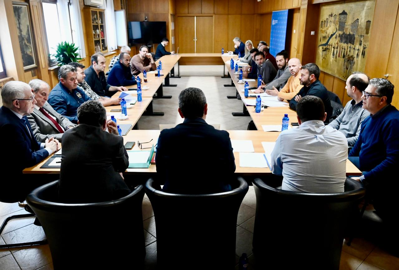 Αυγενάκης μετά από τρίωρη σύσκεψη για το μέλι: Ούτε ρούπι πίσω στους ελέγχους 