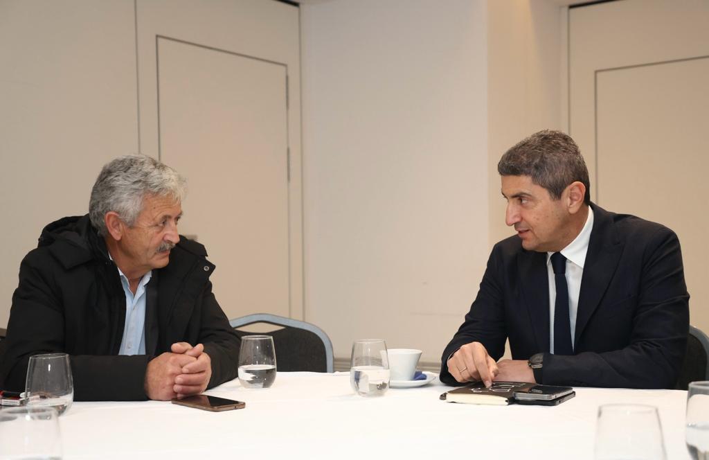 Συνάντηση ΥπΑΑΤ με τον Δήμαρχο Οροπεδίου - Έμφαση στην ανάπτυξη του πρωτογενούς τομέα