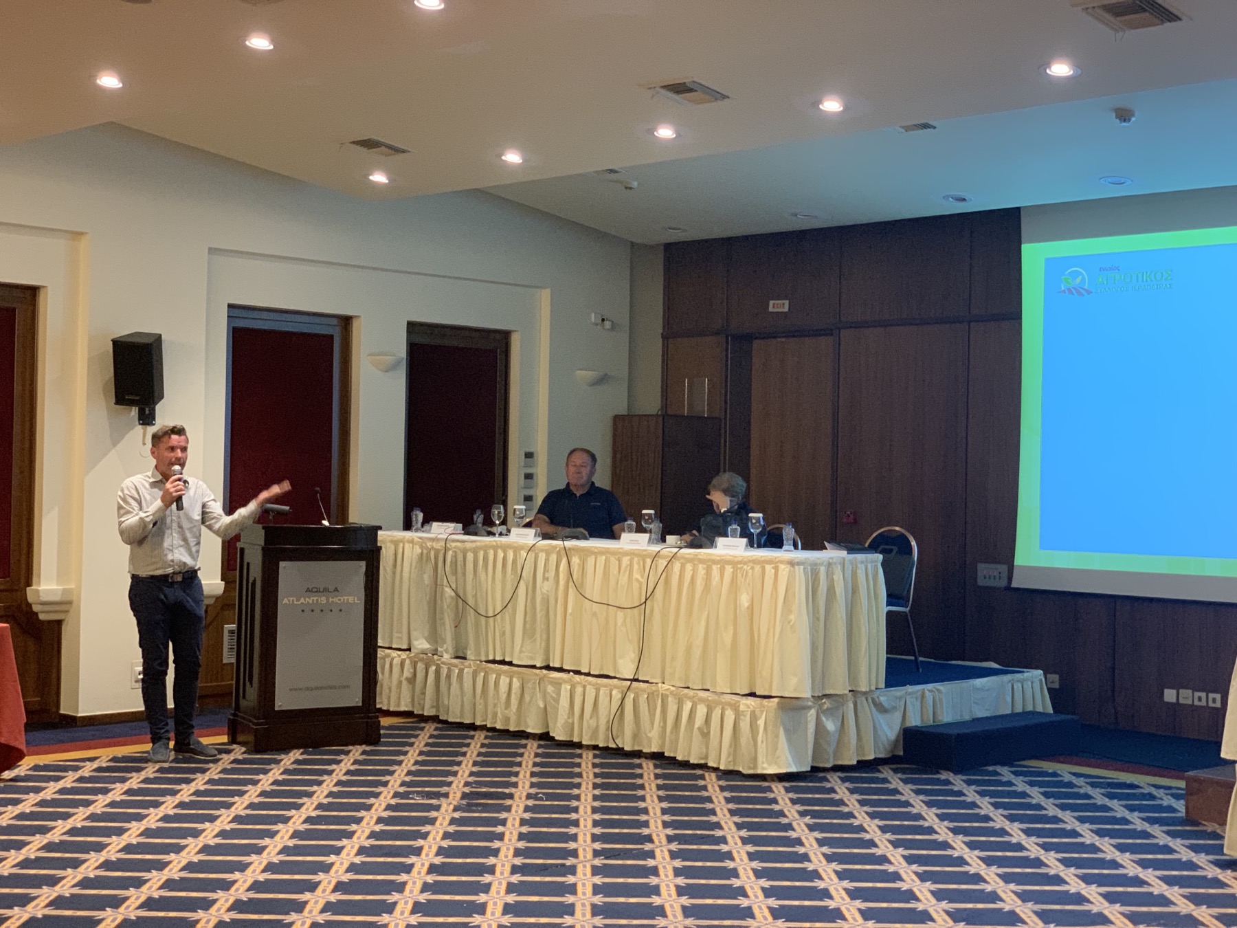 αγρότες γης