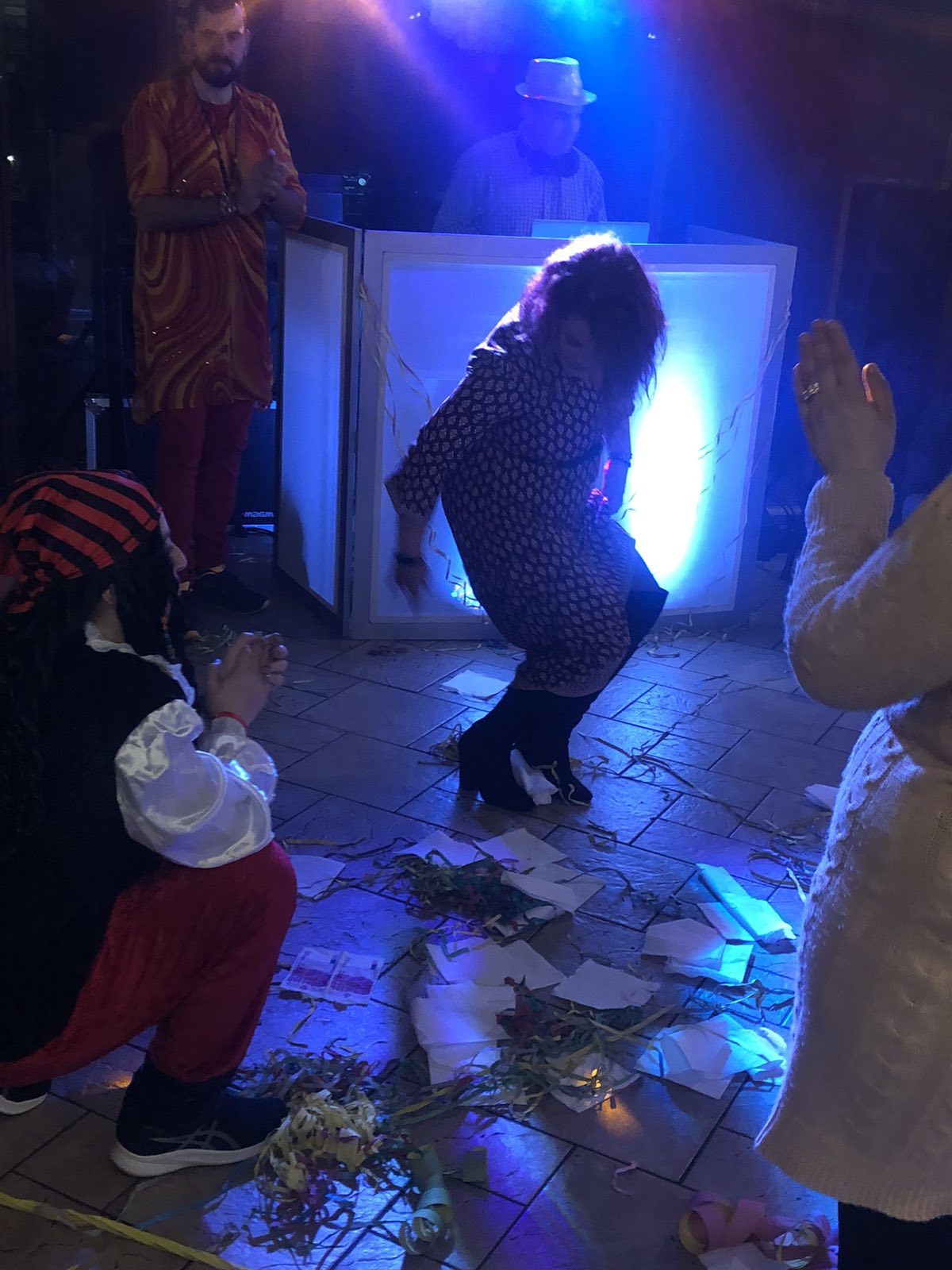 καθερης αποκριες