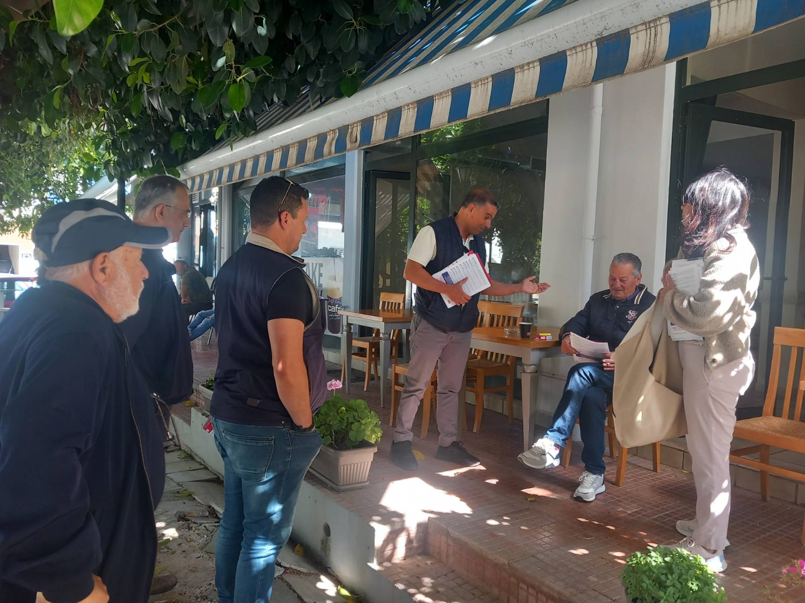 Περιοδεία κλιμακίου του ΚΚΕ και σύσκεψη σε Καλέσα και Τσαλικάκι