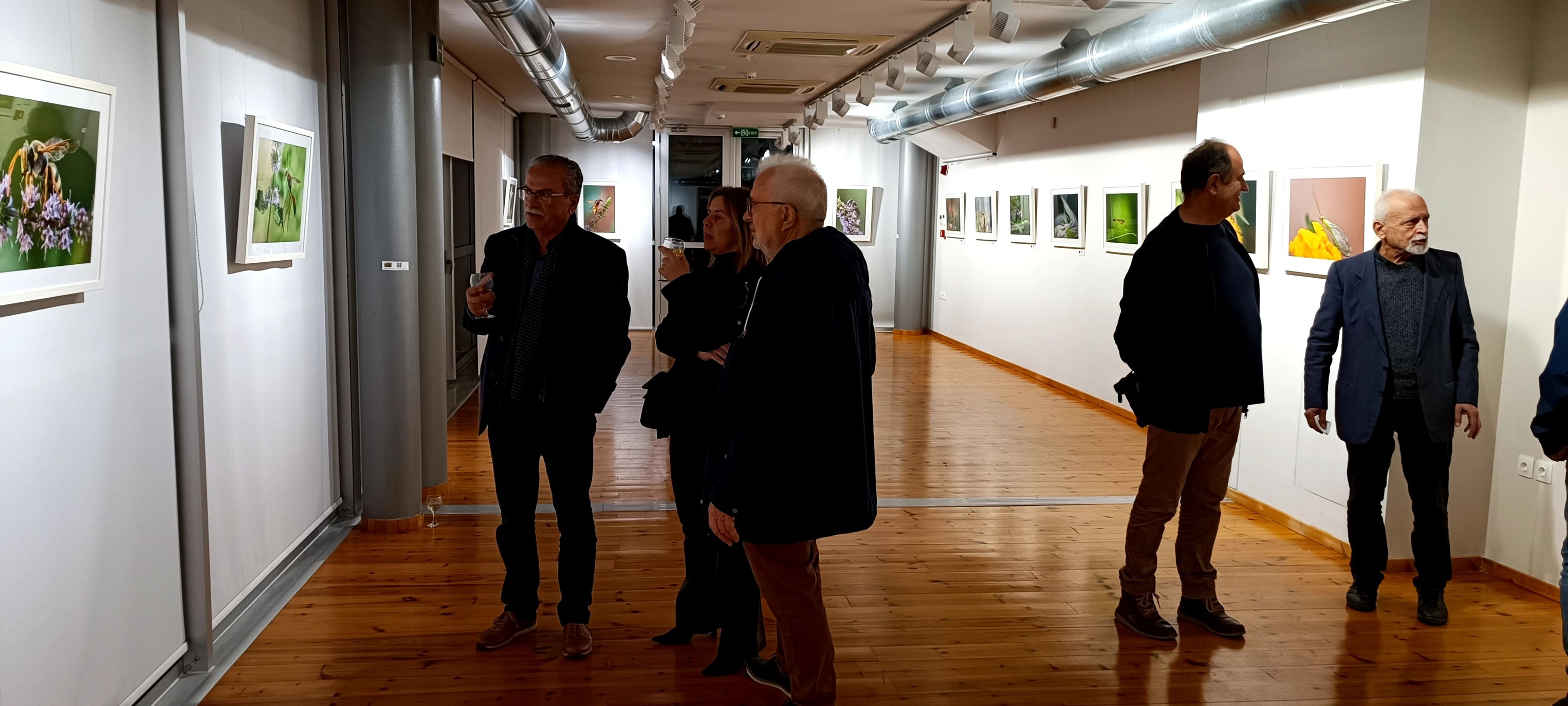 Λαμπρά εγκαίνια της έκθεσης φωτογραφίας "ΜΙΚΡΟΚΟΣΜΟΣ" του Νίκου Καμπιανάκη