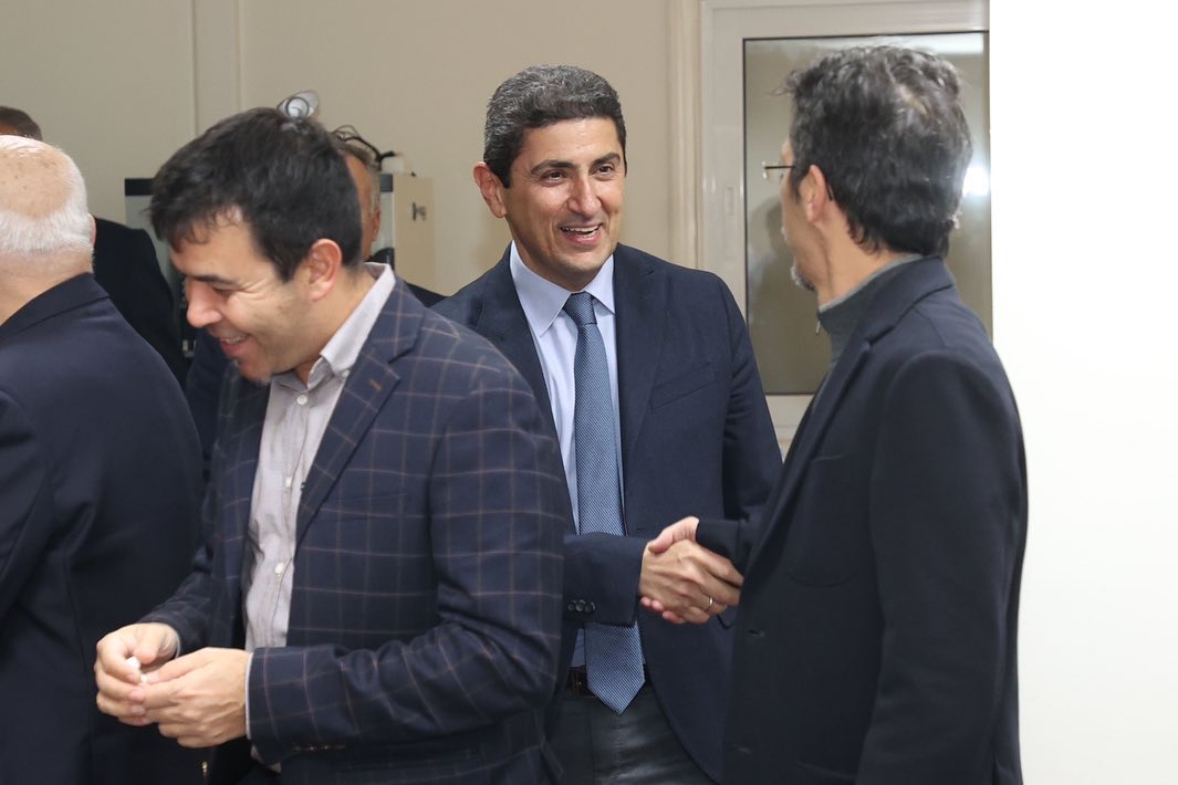 Μαζική συμμετοχή των παραγωγικών φορέων των νομών Ηρακλείου και Λασιθίου στη σύσκεψη Αυγενάκη - Επιμελητηρίων Κρήτης