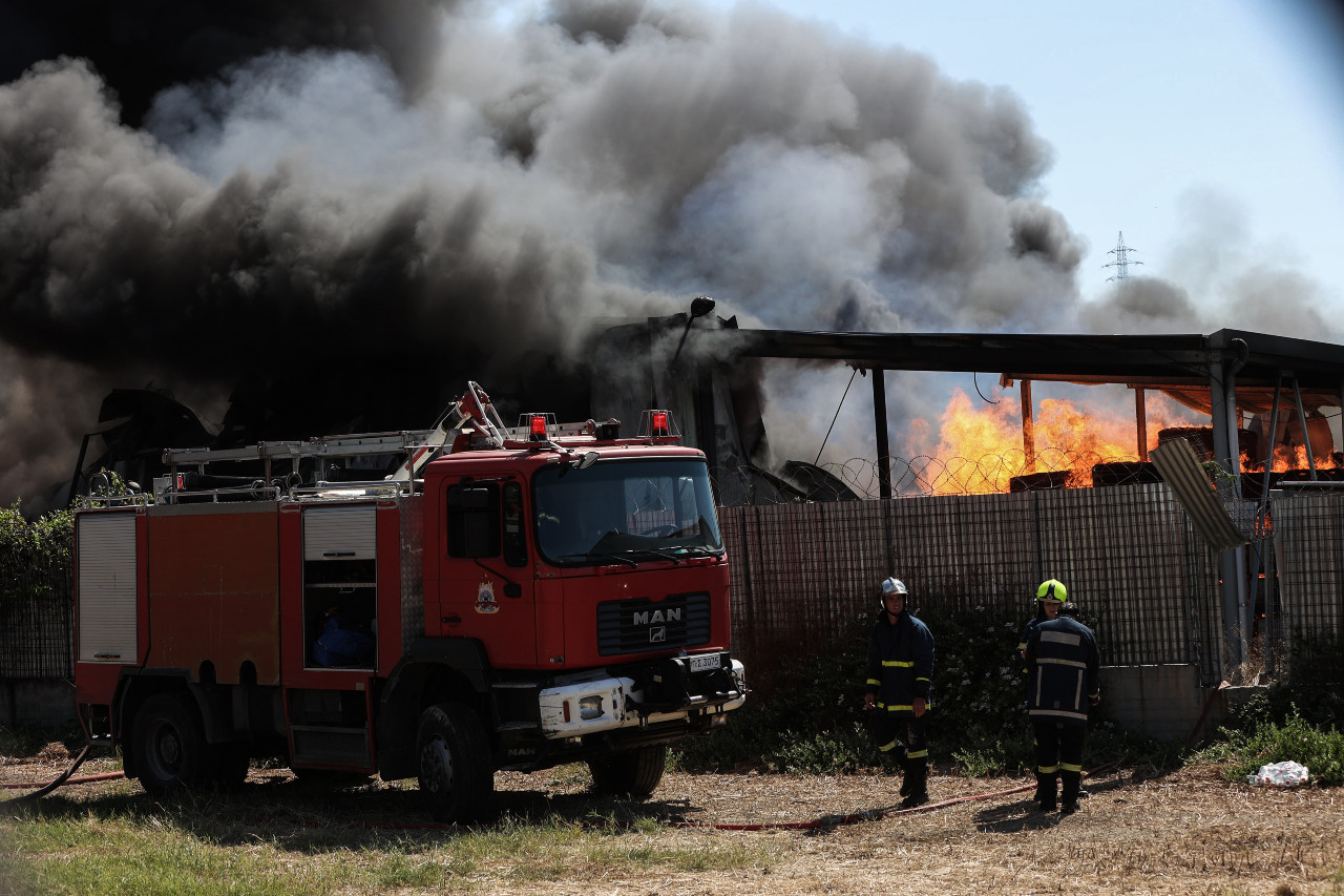 φωτια-Μαλάδες