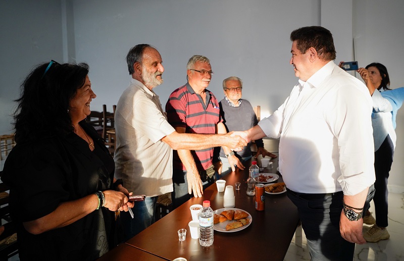 Κοσμοπλημμύρα για τον Μιχάλη Καραμαλάκη σε Πυργού, Άνω και Κάτω Ασίτες