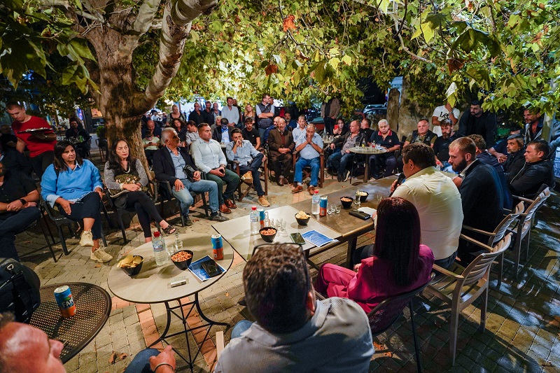 Κοσμοπλημμύρα για τον Μιχάλη Καραμαλάκη σε Πυργού, Άνω και Κάτω Ασίτες