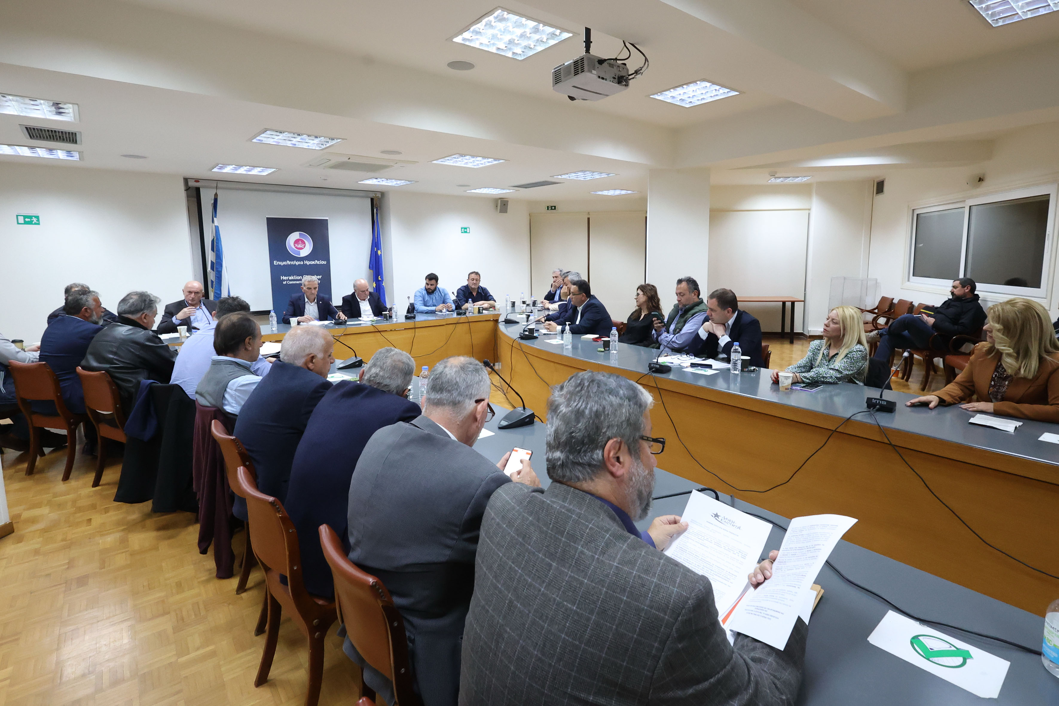 κοκκινη δανεια