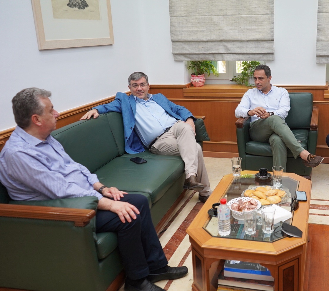 Αρναουτάκης Γραφακος