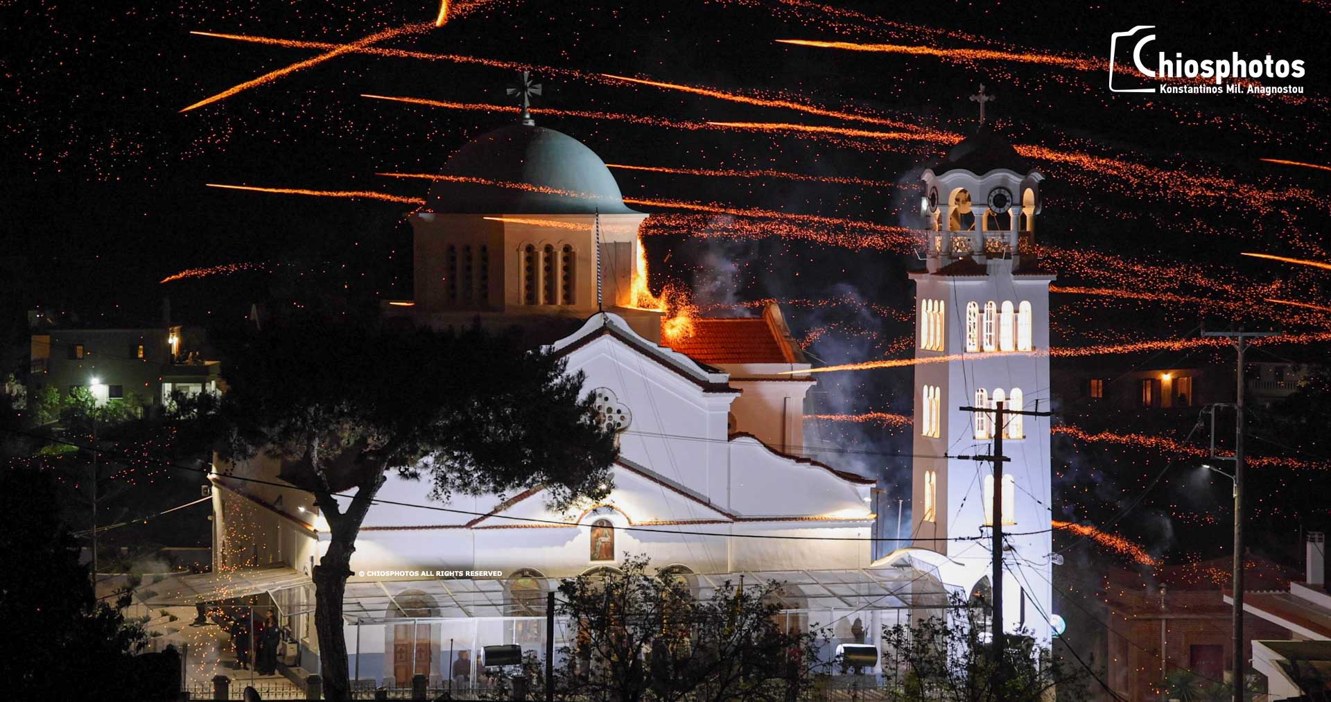 Φαντασμαγορικός Ρουκετοπόλεμος στη Χίο με άρωμα Hollywood
