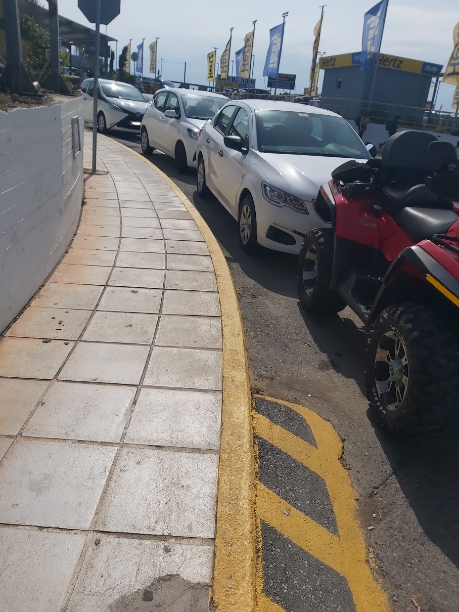 αεροδρόμιο Ηράκλειο Καστέλι κλιματισμός πάρκινγκ