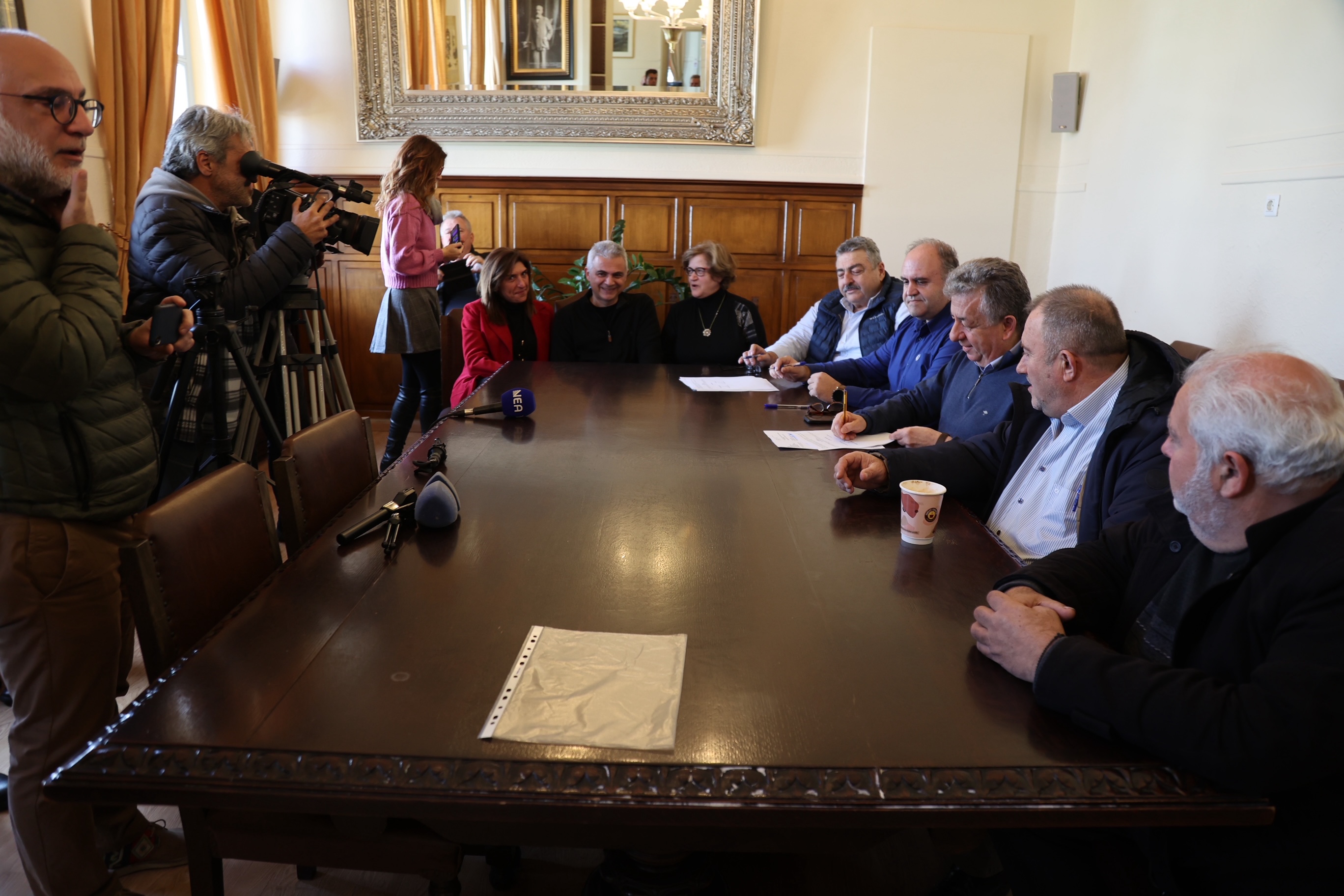 σύμβαση χανιά περιφέρεια κρήτης αρναουτάκης