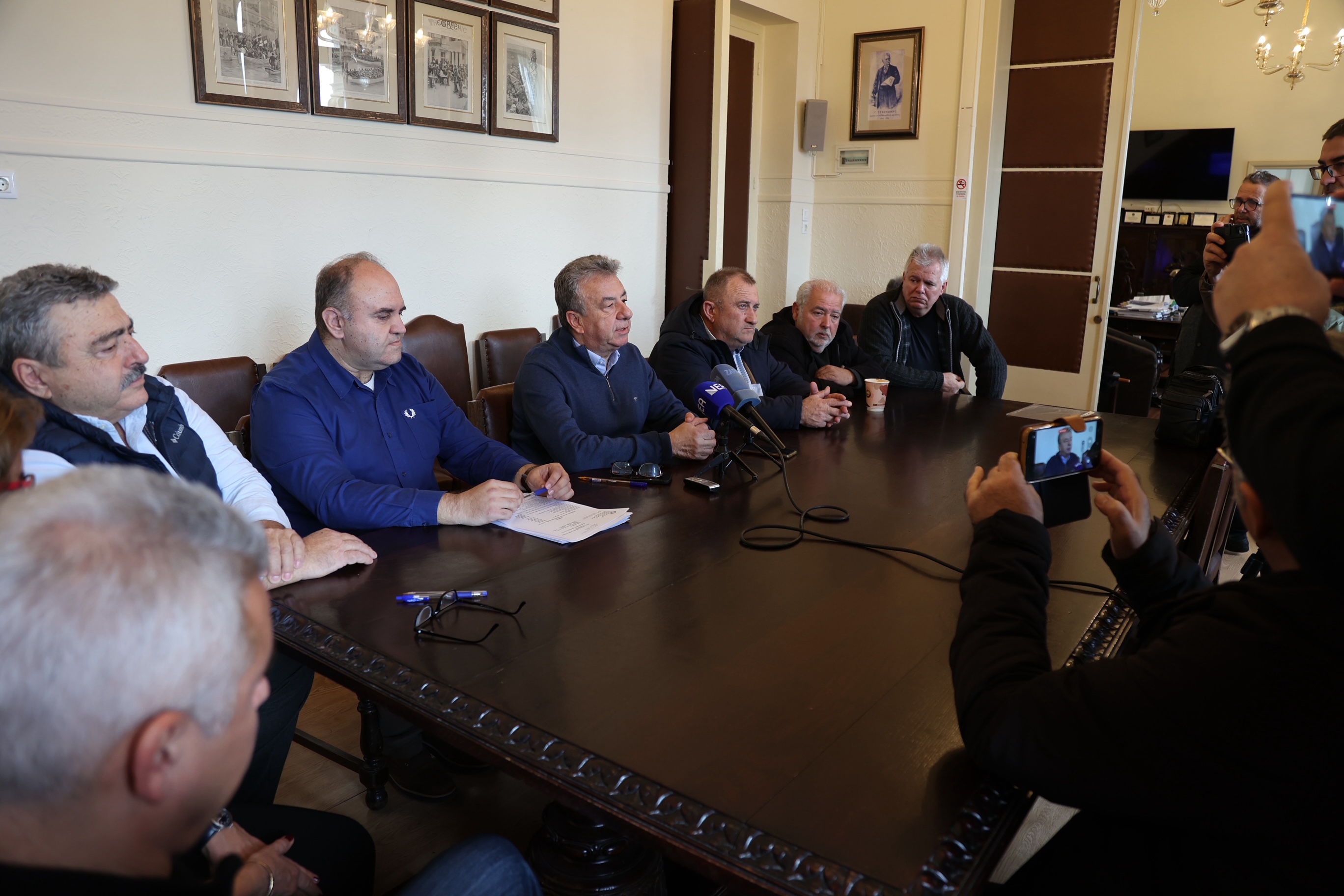 σύμβαση χανιά περιφέρεια κρήτης αρναουτάκης