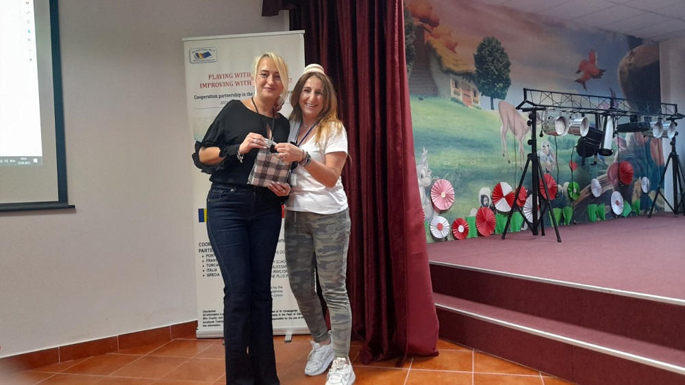 27o Δημοτικό Σχολείο Erasmus