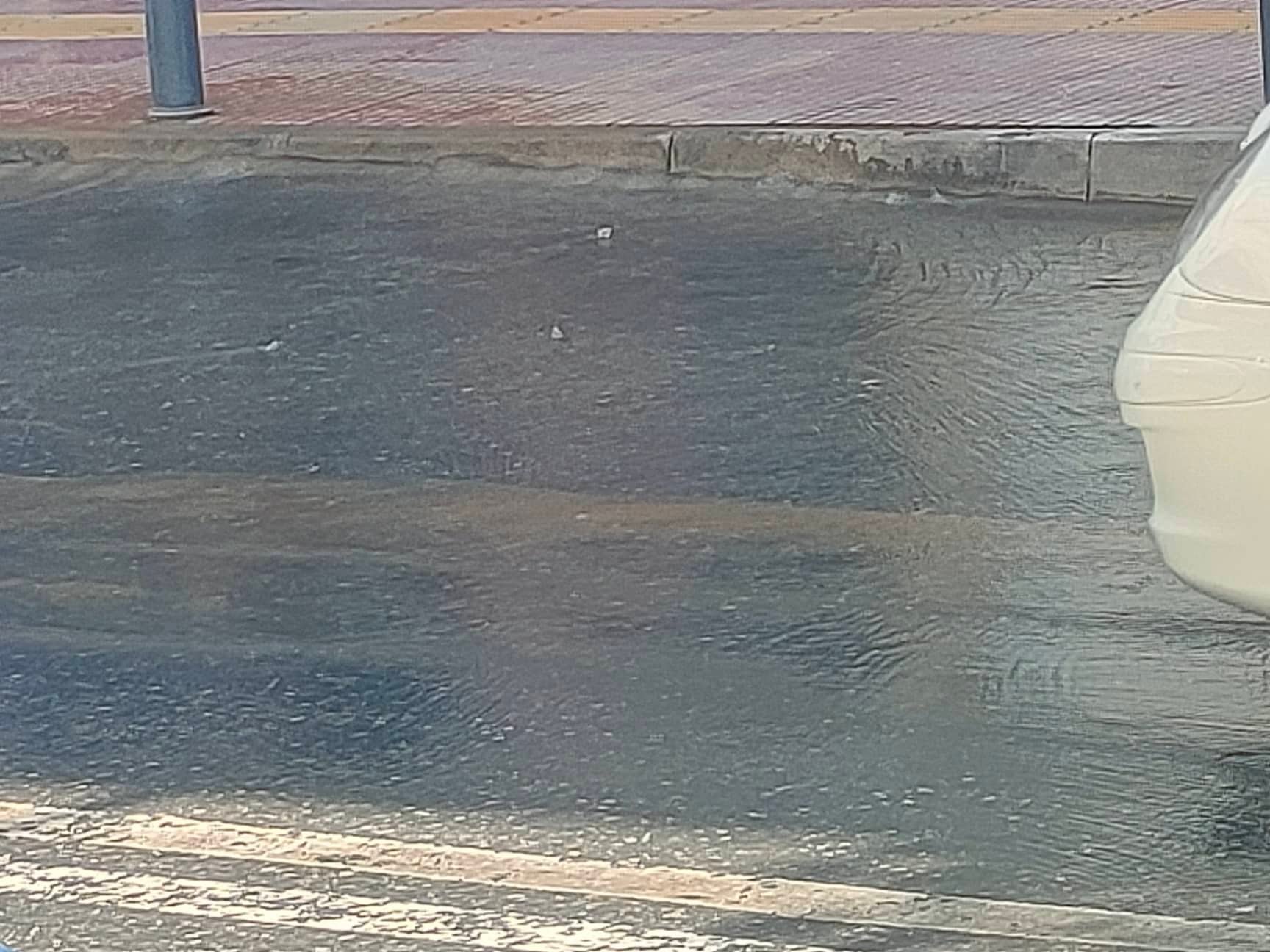 χερσόνησος νερά