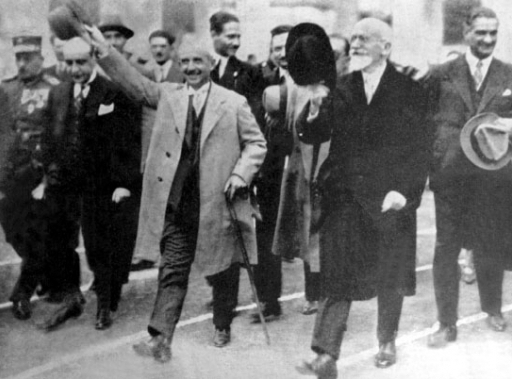 Ήταν 28 Δεκεμβρίου 1909 όταν ο Βενιζέλος έφτασε στην Αθήνα για να αναλάβει τις τύχες της Ελλάδας