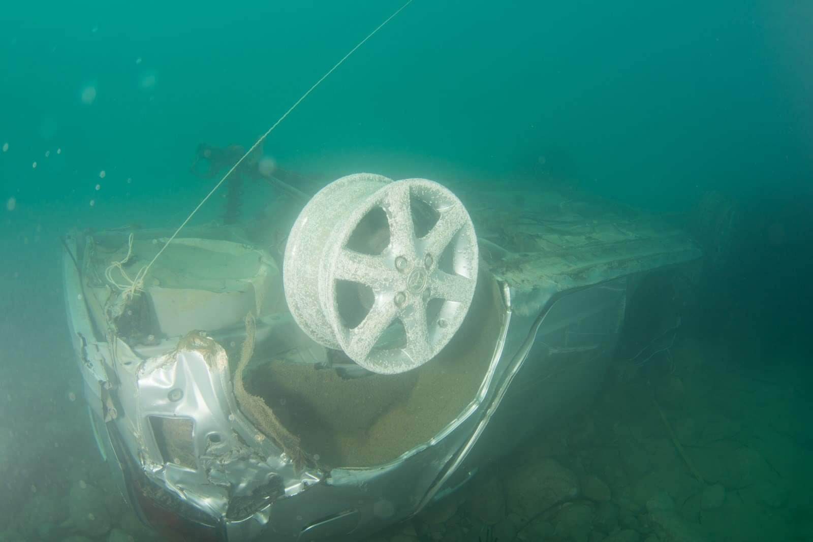 αυτοκίνητο Γούρνες