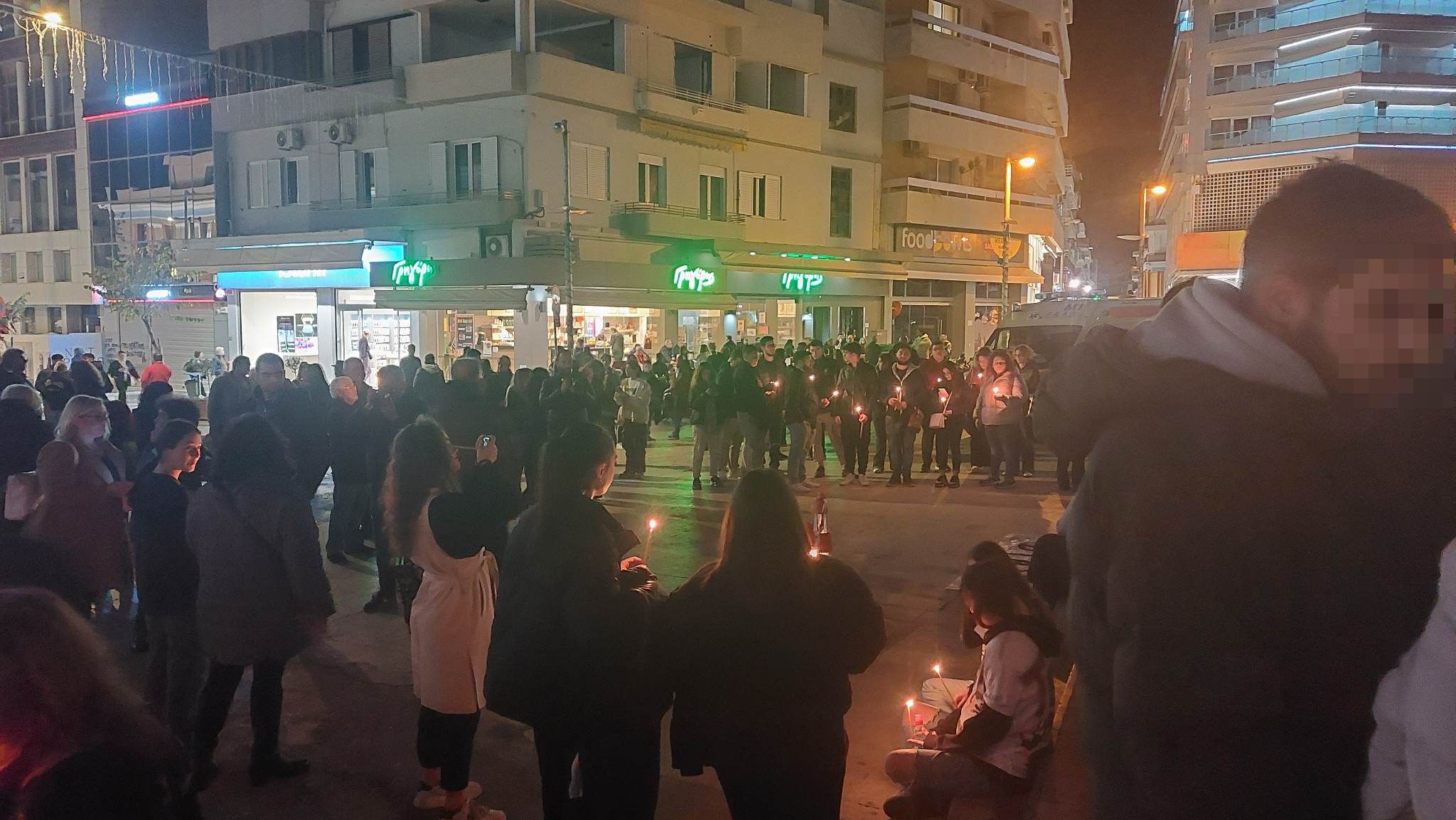 σιωπηρή διαμαρτυρία ηράκλειο νεκροί τέμπη τρένο