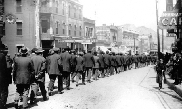 Ο Ηλίας Σπαντιδάκης από το Ρέθυμνο, ο Λούης Τίκας των Αμερικάνων!