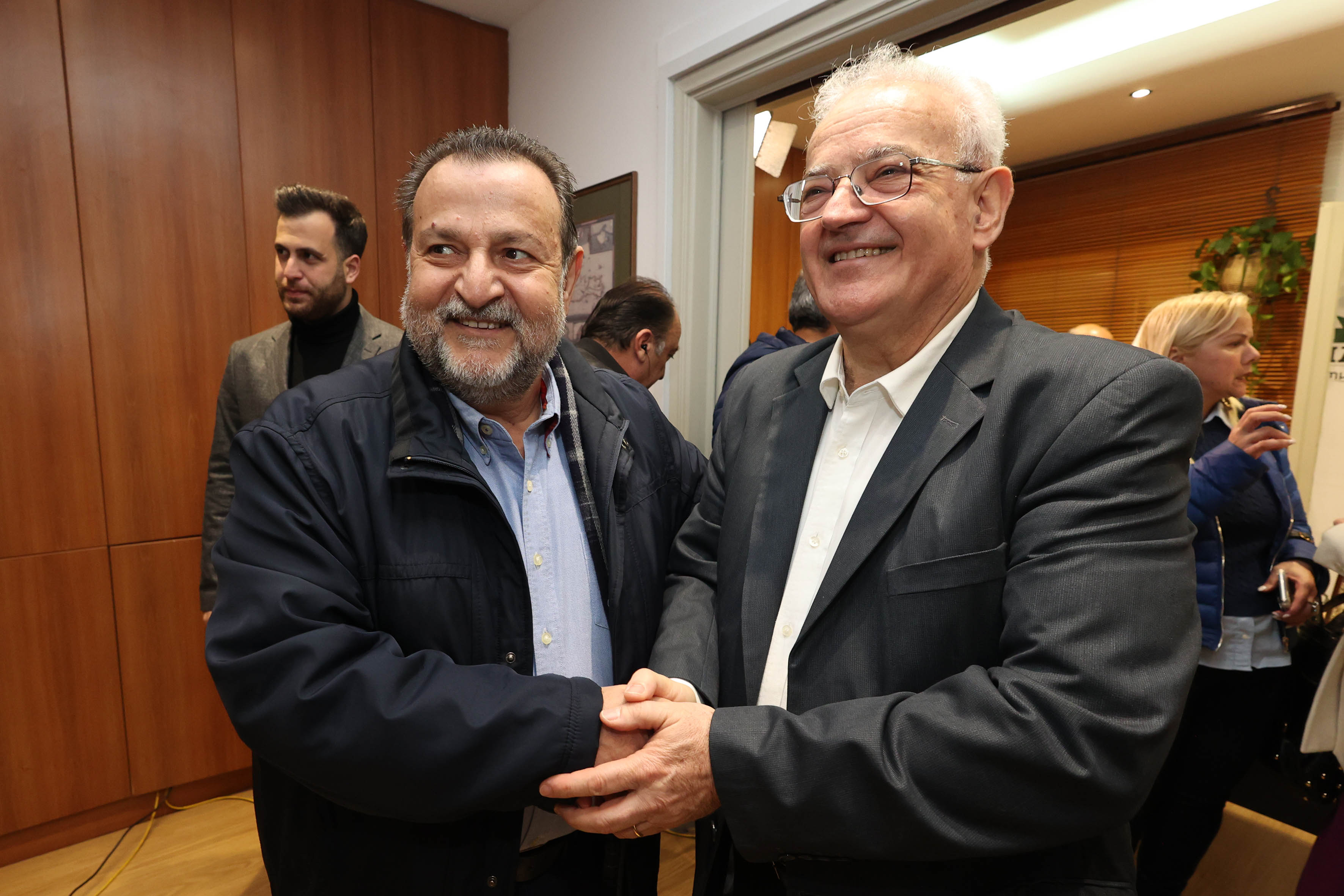 λάμπρος βαμβακάς εκλογικό κέντρο πολιτικό γραφείο πασοκ ηράκλειο