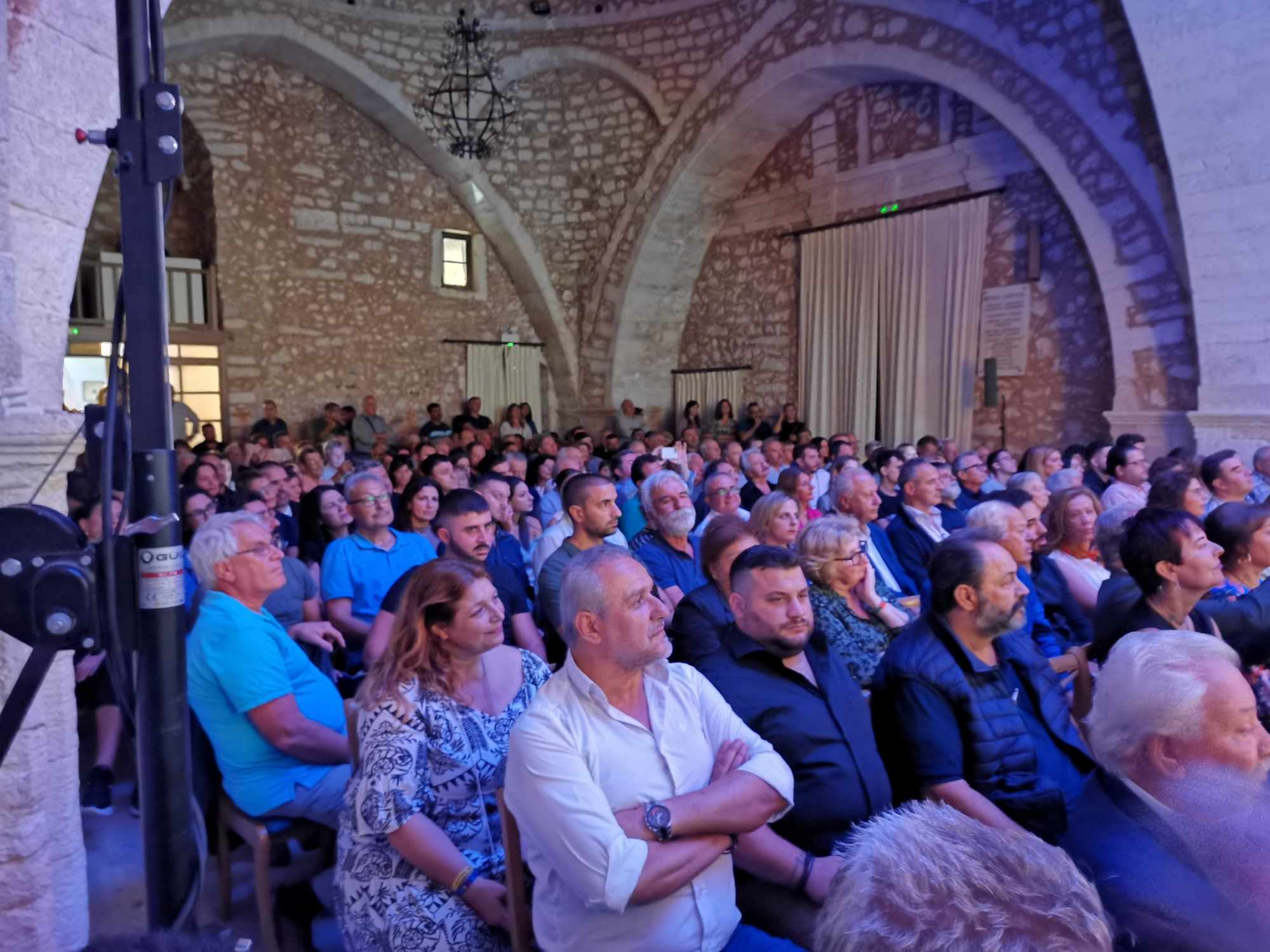 Αρναουτάκης