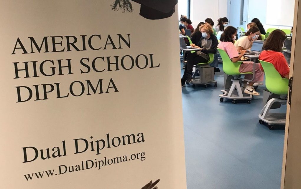 Το πρόγραμμα Dual Diploma για σπουδές σε πανεπιστήμια του εξωτερικού στο Παγκρήτιο Εκπαιδευτήριο