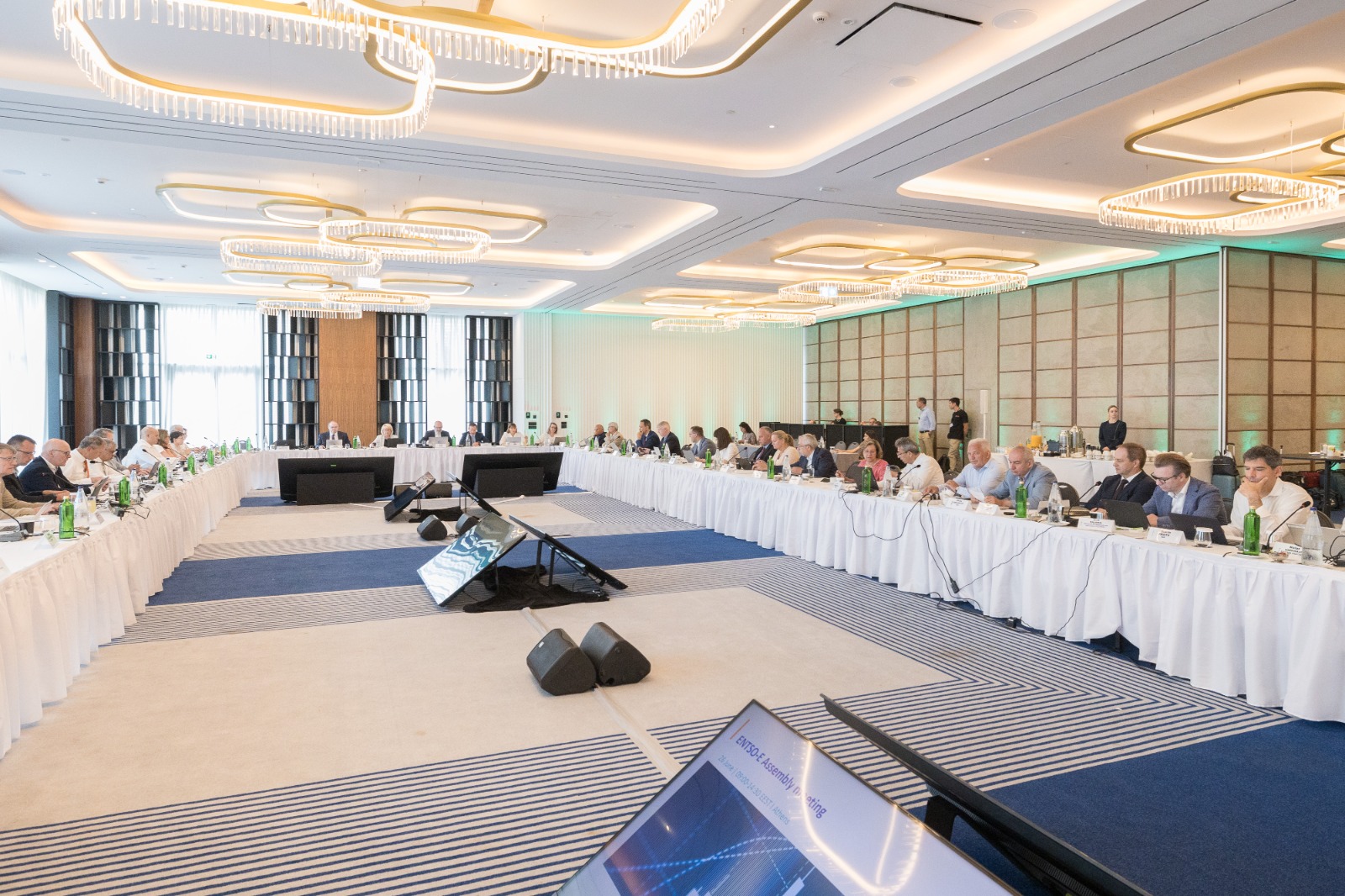 Μάνος Μανουσάκης (ΑΔΜΗΕ): Η Ευρώπη χρειάζεται τουλάχιστον 5 νέους ηλεκτρικούς διαδρόμους για ένα ολοκληρωμένο δίκτυο κορμού