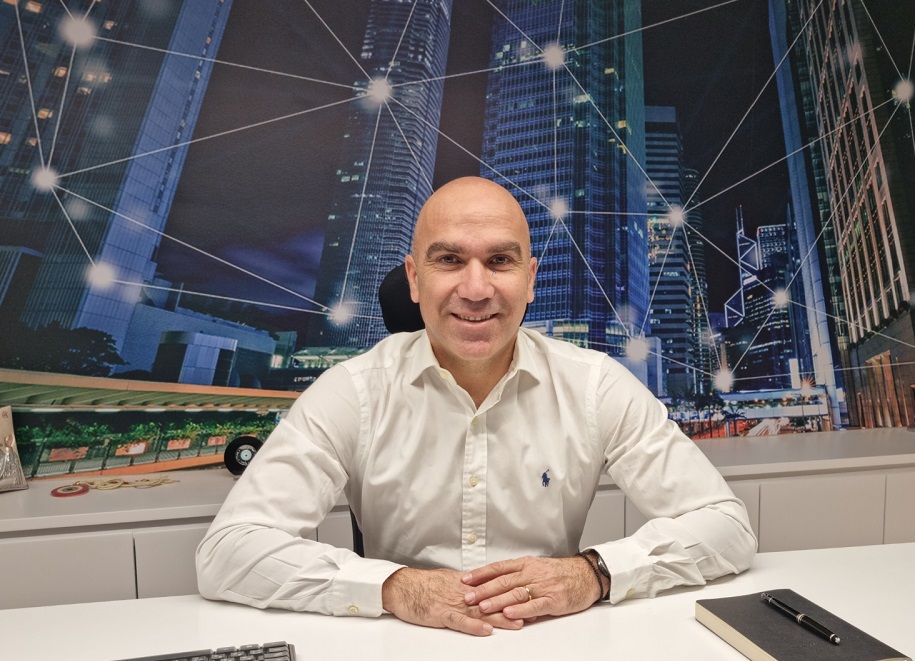 Μένανδρος Παντελίδης