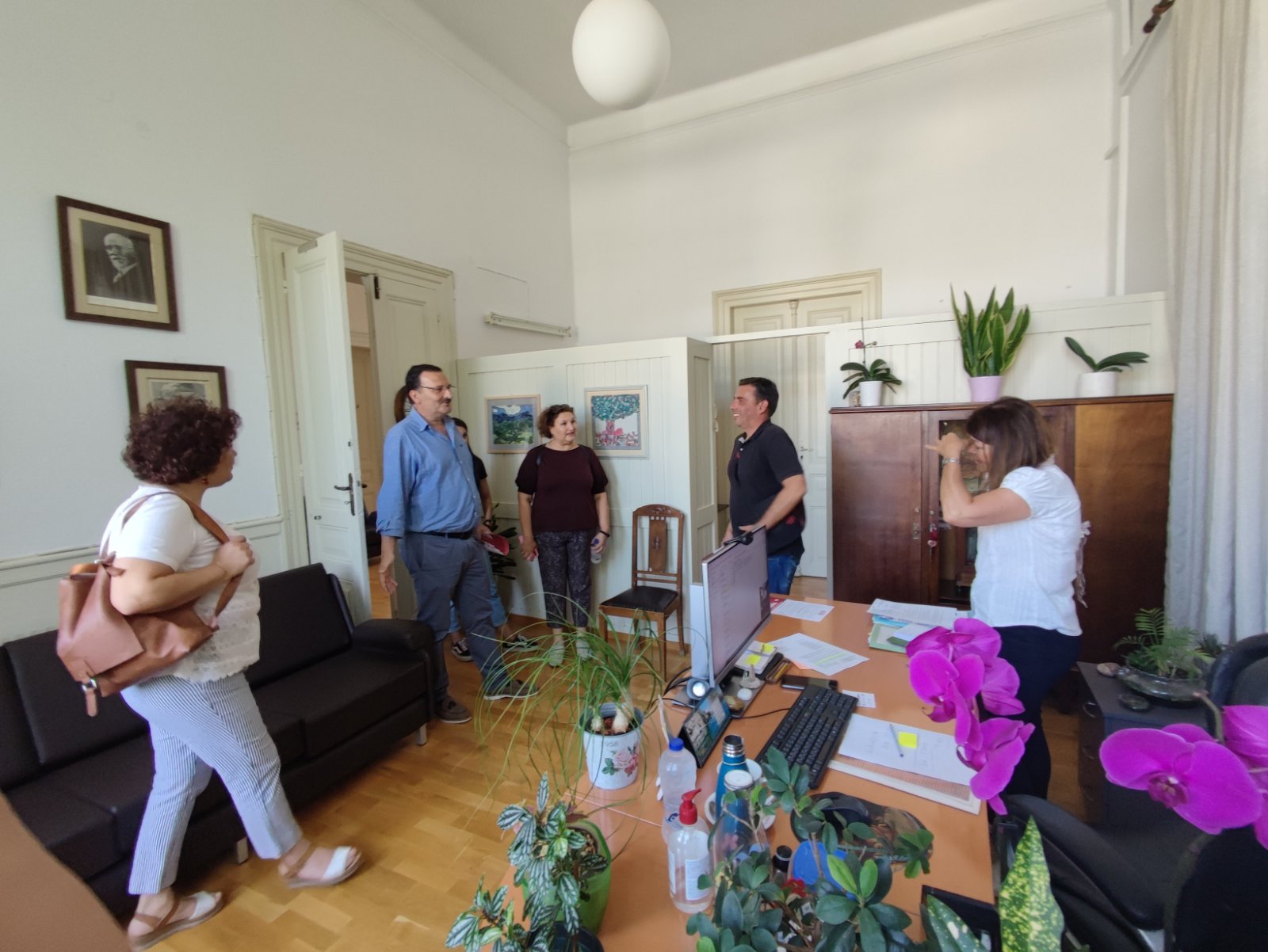 Περιοδεία υποψήφιων βουλευτών του ΚΚΕ στην Υγειονομική Υπηρεσία Χανίων