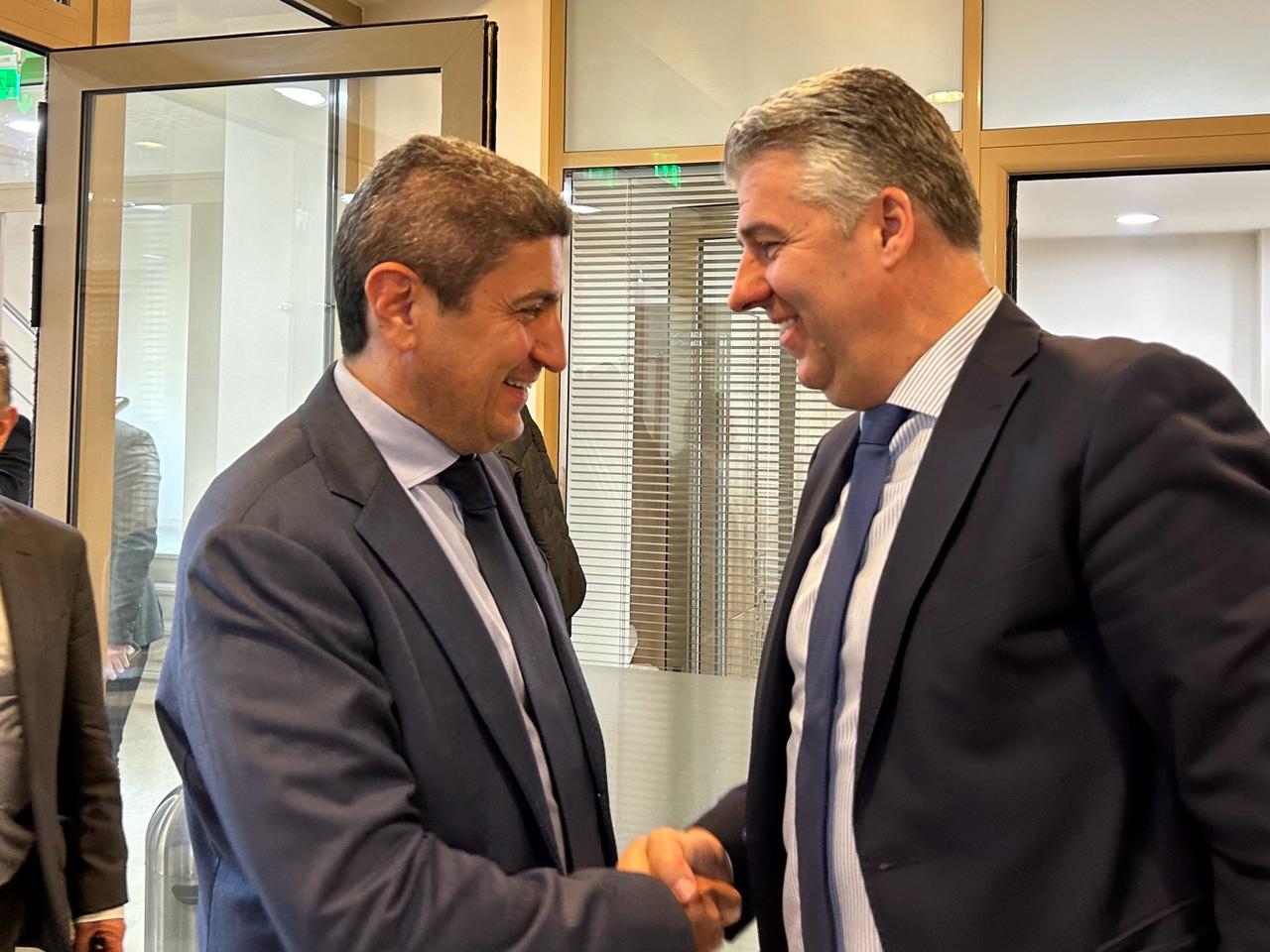 Αυγενάκης: Δημιουργούμε ένα ισχυρό θεσμικό πλαίσιο προστασίας του ελληνικού μελιού