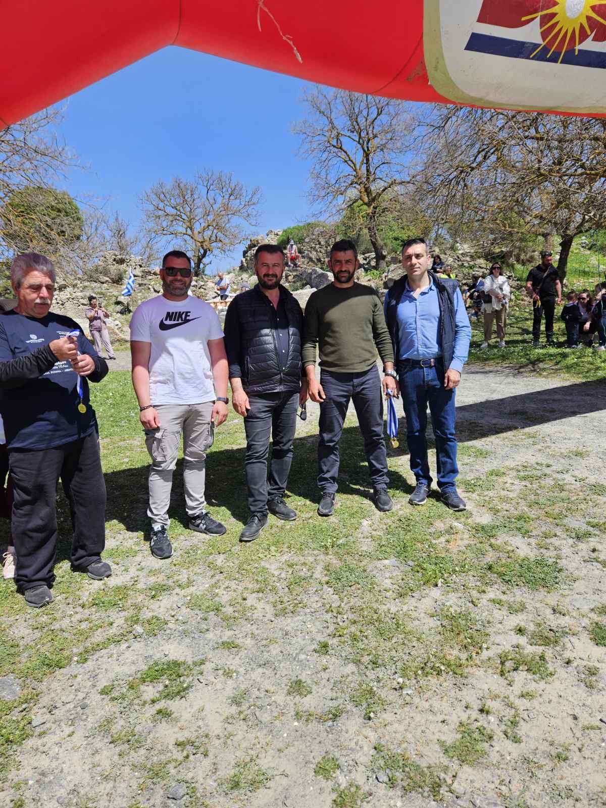 Με επιτυχία πραγματοποιήθηκε ο 1ος Απολλώνιος Φυσιολατρικός Αγώνας Δρόμου & Πεζοπορίας, 10,4 χλμ., Αρχαία Ριζηνία – Αξέντι