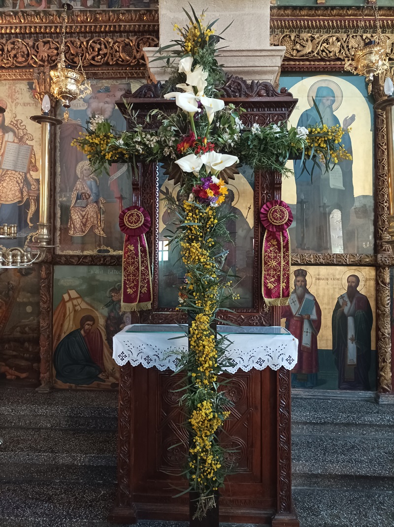 ​Έφτιαξαν και φέτος τις αροδαρές της Σταυροπροσκύνησης στο Σκινιά 