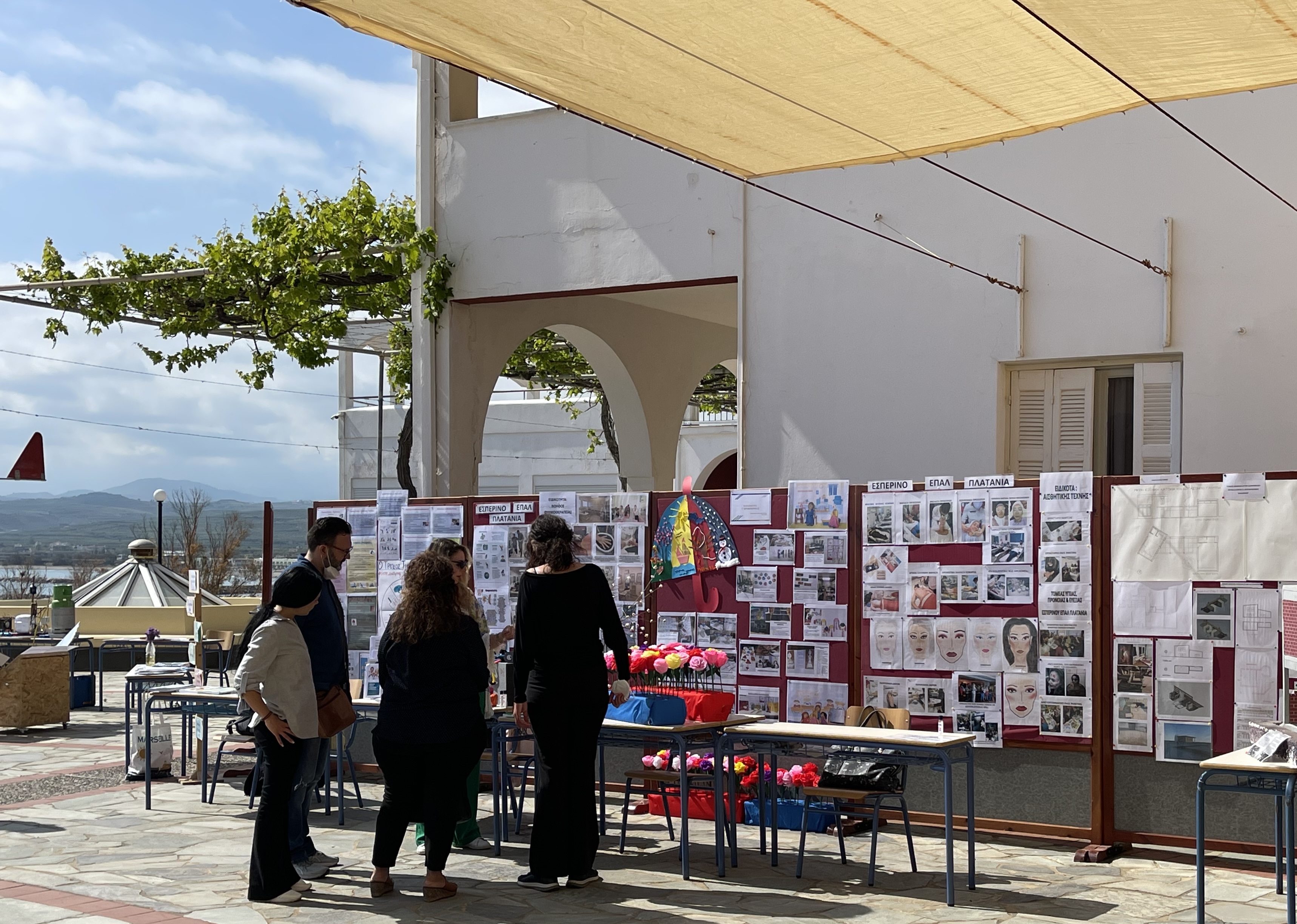 Από την 1η Έκθεση Μαθητικής Δημιουργίας στο Κολυμπάρι