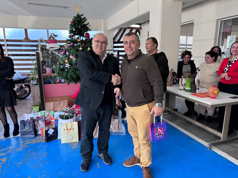 Η επιστροφή του Μυστικού Άγιου Βασίλη στη Διεύθυνση Πρωτοβάθμιας Εκπαίδευσης Ηρακλείου