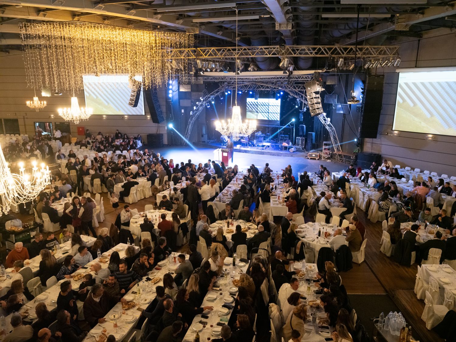 Όμιλος Καράτζη