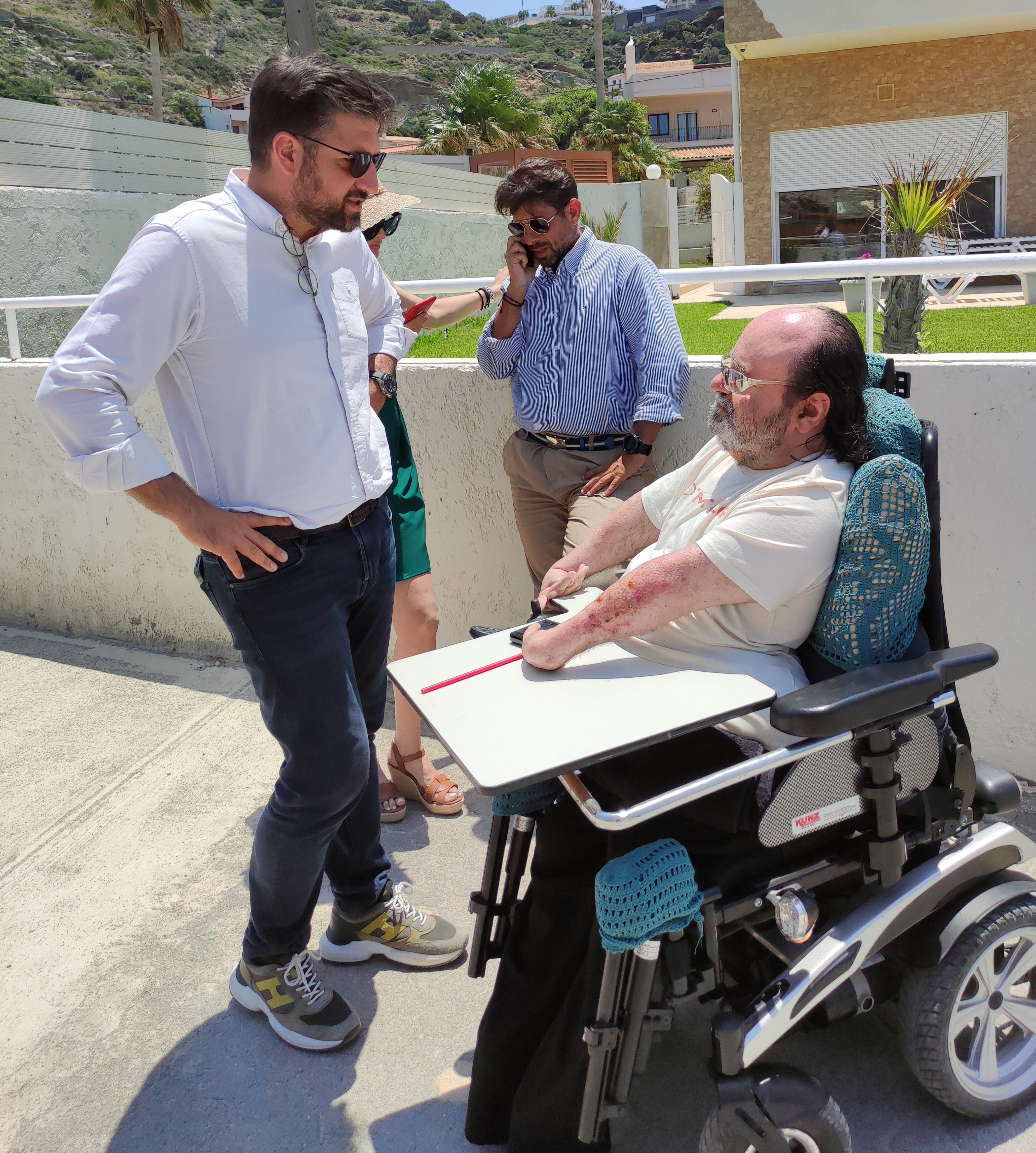 Σύστημα αυτόνομης πρόσβασης στη θάλασσα για Άτομα με Αναπηρίες τοποθετήθηκε στη Λυγαριά